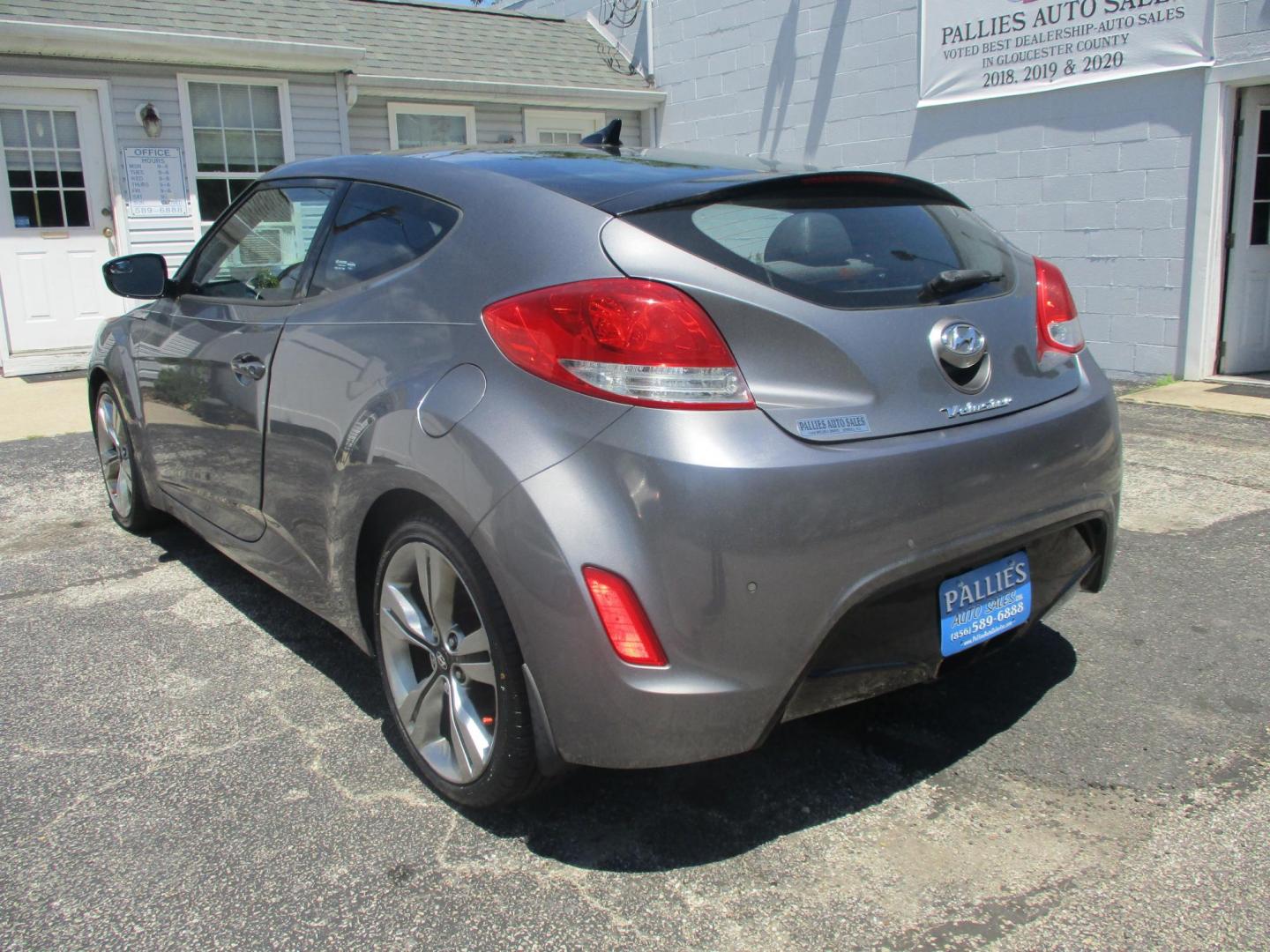 2013 SILVER Hyundai Veloster Base (KMHTC6AD2DU) with an 1.6L L4 DOHC 16V engine, located at 540a Delsea Drive, Sewell, NJ, 08080, (987) 867-5309, 39.752560, -75.111206- Photo#2