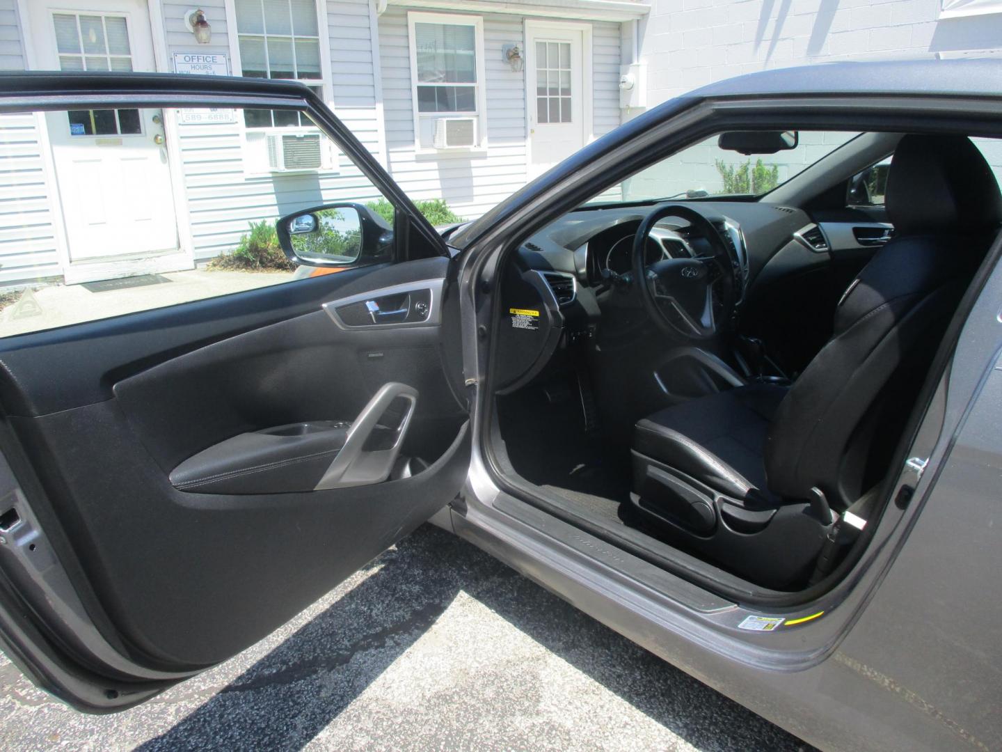 2013 SILVER Hyundai Veloster Base (KMHTC6AD2DU) with an 1.6L L4 DOHC 16V engine, located at 540a Delsea Drive, Sewell, NJ, 08080, (987) 867-5309, 39.752560, -75.111206- Photo#9