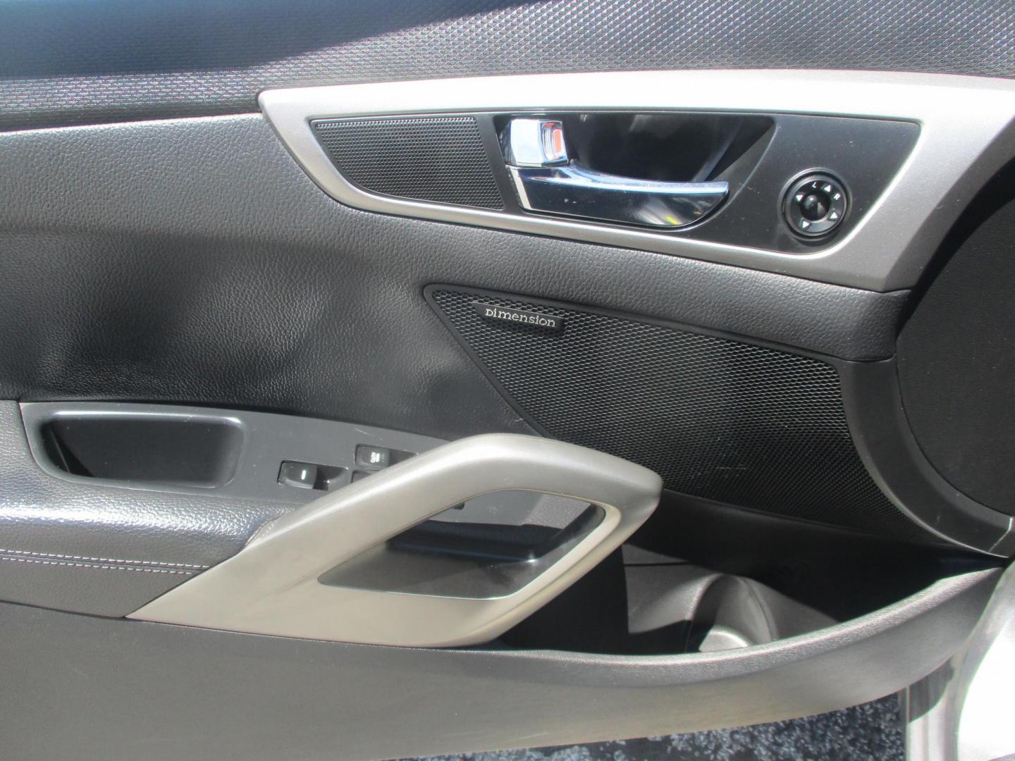 2013 SILVER Hyundai Veloster Base (KMHTC6AD2DU) with an 1.6L L4 DOHC 16V engine, located at 540a Delsea Drive, Sewell, NJ, 08080, (987) 867-5309, 39.752560, -75.111206- Photo#10