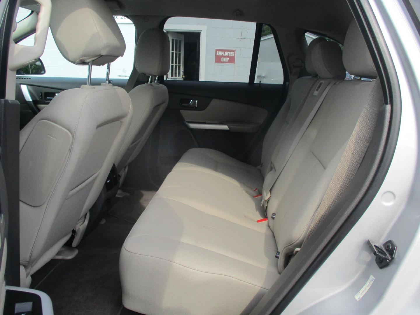 2013 SILVER Ford Edge SE FWD (2FMDK3GC4DB) with an 3.5L V6 DOHC 24V engine, 6-Speed Automatic transmission, located at 540a Delsea Drive, Sewell, NJ, 08080, (987) 867-5309, 39.752560, -75.111206 - Photo#14
