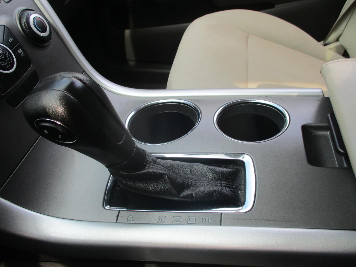 2013 SILVER Ford Edge SE FWD (2FMDK3GC4DB) with an 3.5L V6 DOHC 24V engine, 6-Speed Automatic transmission, located at 540a Delsea Drive, Sewell, NJ, 08080, (987) 867-5309, 39.752560, -75.111206 - Photo#20