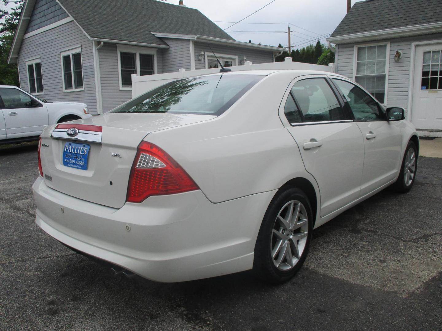 2012 WHITE Ford Fusion SEL (3FAHP0JA7CR) with an 2.5L L4 DOHC 16V engine, located at 540a Delsea Drive, Sewell, NJ, 08080, (987) 867-5309, 39.752560, -75.111206- Photo#6