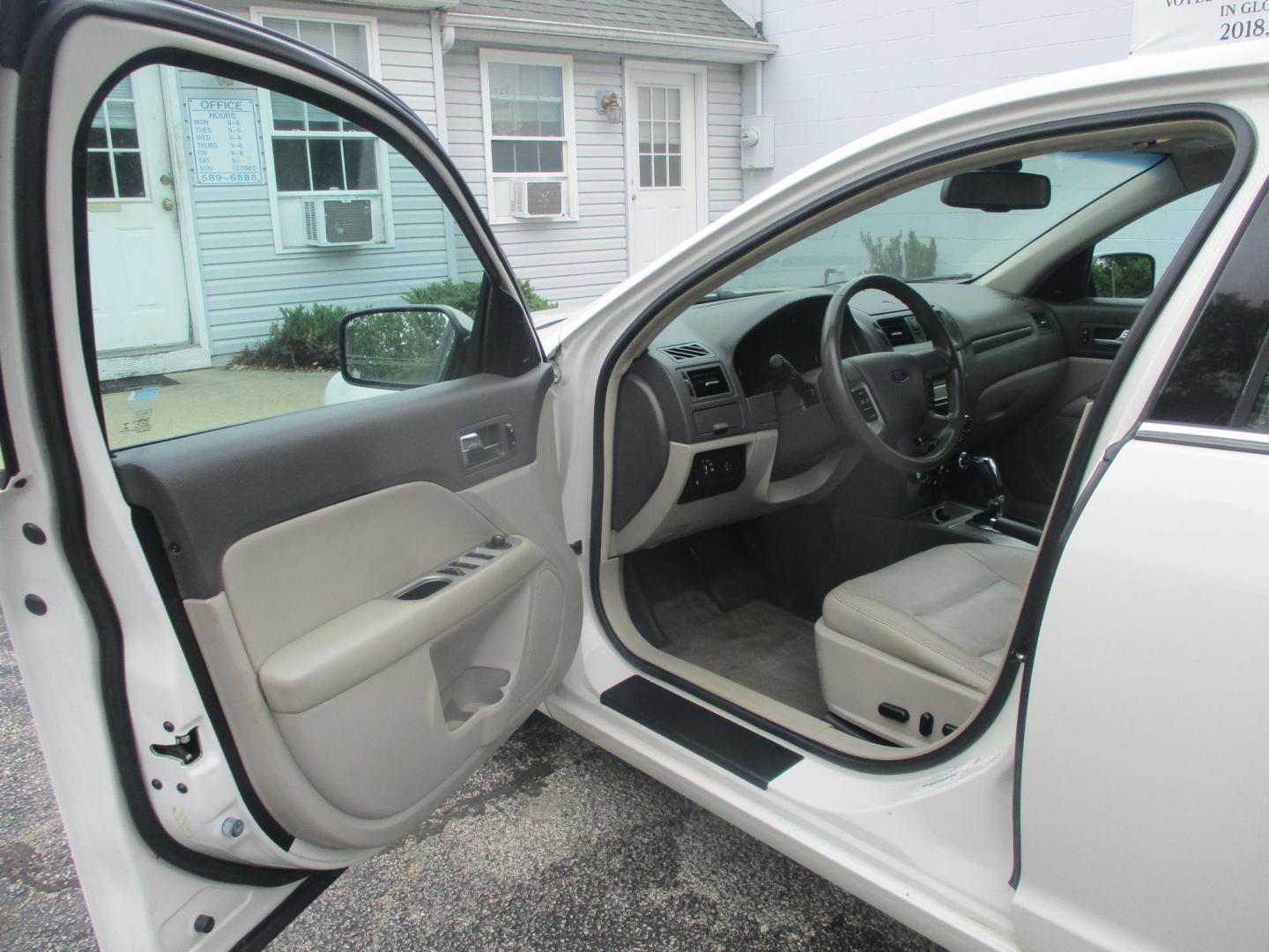 2012 WHITE Ford Fusion SEL (3FAHP0JA7CR) with an 2.5L L4 DOHC 16V engine, located at 540a Delsea Drive, Sewell, NJ, 08080, (987) 867-5309, 39.752560, -75.111206- Photo#10