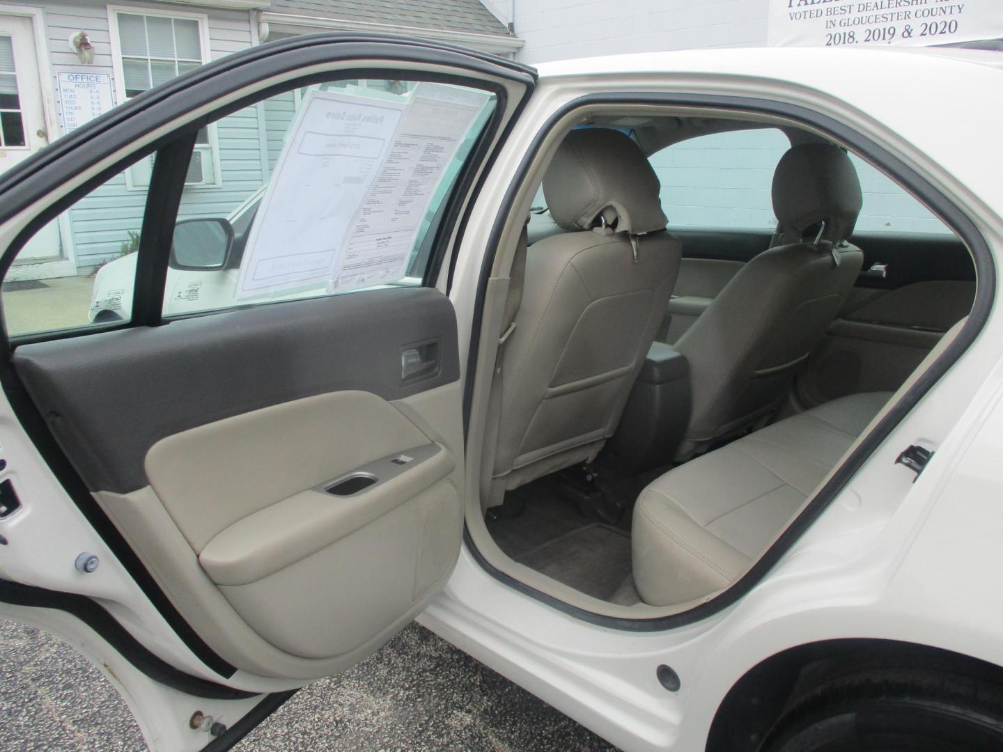 2012 WHITE Ford Fusion SEL (3FAHP0JA7CR) with an 2.5L L4 DOHC 16V engine, located at 540a Delsea Drive, Sewell, NJ, 08080, (987) 867-5309, 39.752560, -75.111206- Photo#13