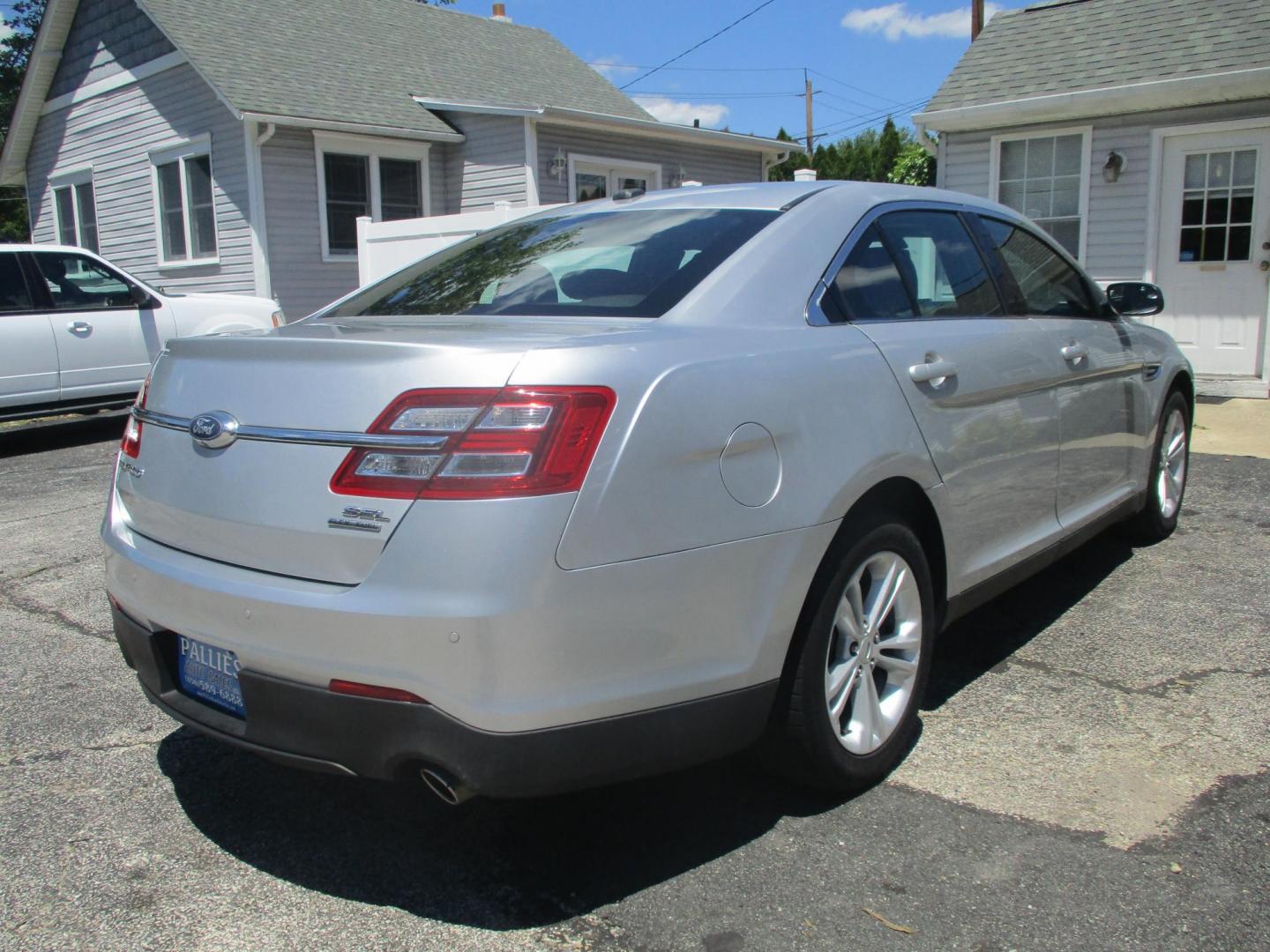2018 SILVER Ford Taurus SEL FWD (1FAHP2E81JG) with an 3.5L V6 DOHC 24V engine, 6A transmission, located at 540a Delsea Drive, Sewell, NJ, 08080, (987) 867-5309, 39.752560, -75.111206- Photo#6
