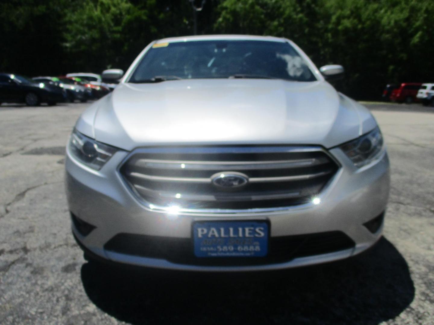 2018 SILVER Ford Taurus SEL FWD (1FAHP2E81JG) with an 3.5L V6 DOHC 24V engine, 6A transmission, located at 540a Delsea Drive, Sewell, NJ, 08080, (987) 867-5309, 39.752560, -75.111206- Photo#9