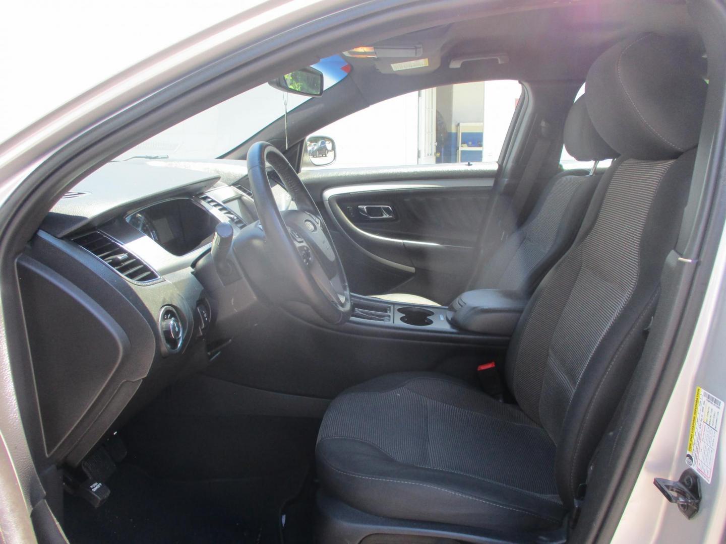 2018 SILVER Ford Taurus SEL FWD (1FAHP2E81JG) with an 3.5L V6 DOHC 24V engine, 6A transmission, located at 540a Delsea Drive, Sewell, NJ, 08080, (987) 867-5309, 39.752560, -75.111206- Photo#12