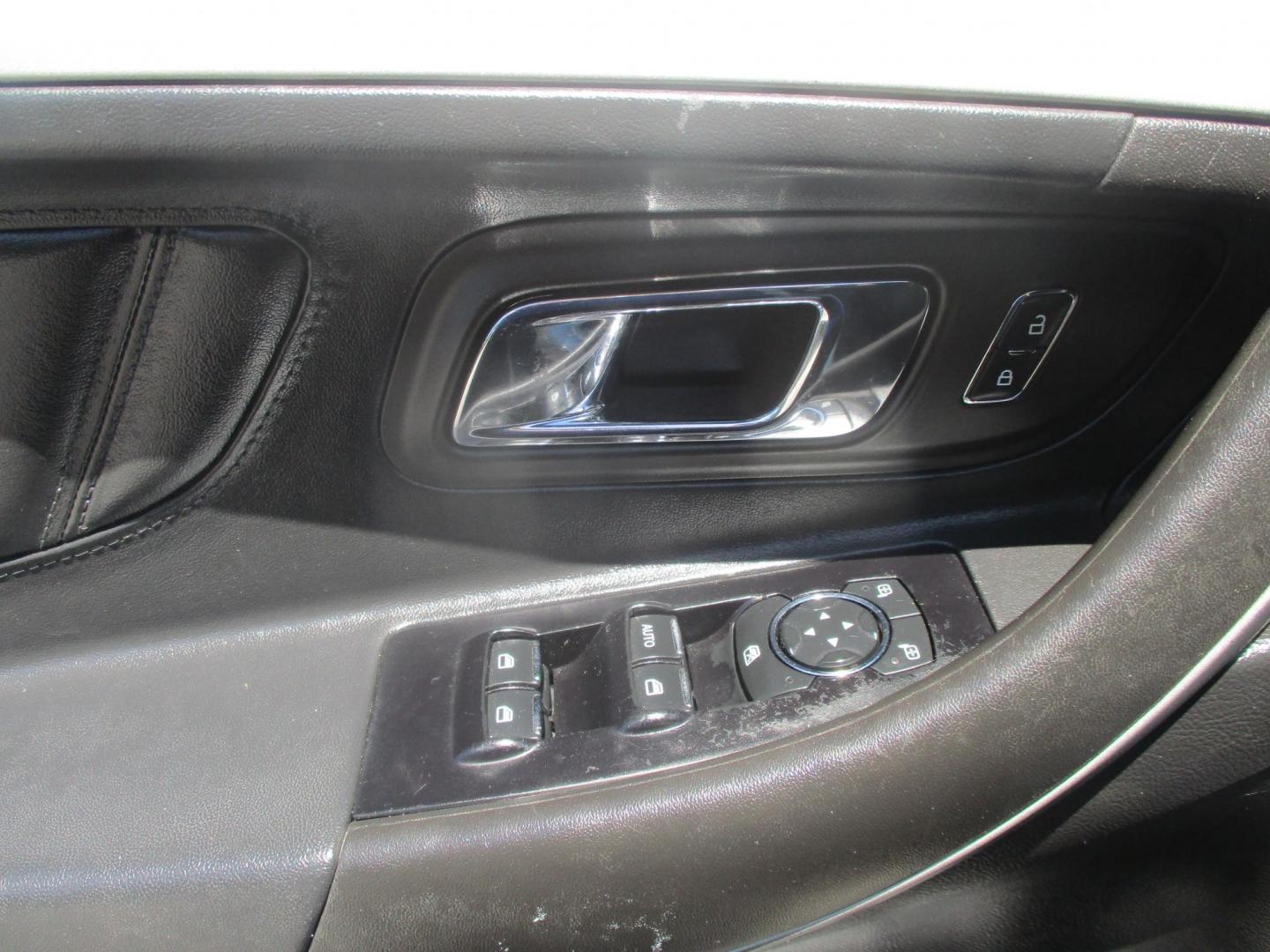 2018 SILVER Ford Taurus SEL FWD (1FAHP2E81JG) with an 3.5L V6 DOHC 24V engine, 6A transmission, located at 540a Delsea Drive, Sewell, NJ, 08080, (987) 867-5309, 39.752560, -75.111206- Photo#11