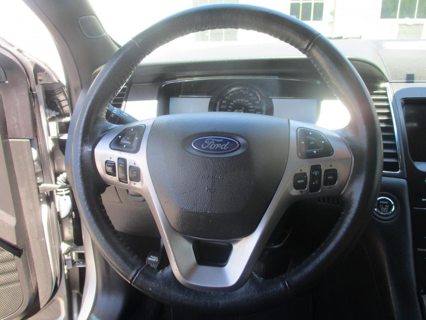 2018 SILVER Ford Taurus SEL FWD (1FAHP2E81JG) with an 3.5L V6 DOHC 24V engine, 6A transmission, located at 540a Delsea Drive, Sewell, NJ, 08080, (987) 867-5309, 39.752560, -75.111206- Photo#16