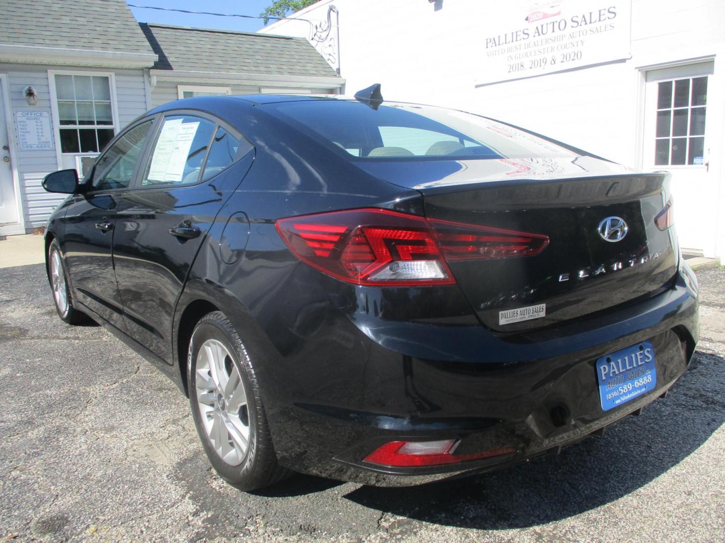 2019 BLACK Hyundai Elantra Limited (KMHD84LF4KU) with an 1.8L L4 DOHC 16V engine, 6A transmission, located at 540a Delsea Drive, Sewell, NJ, 08080, (987) 867-5309, 39.752560, -75.111206- Photo#2