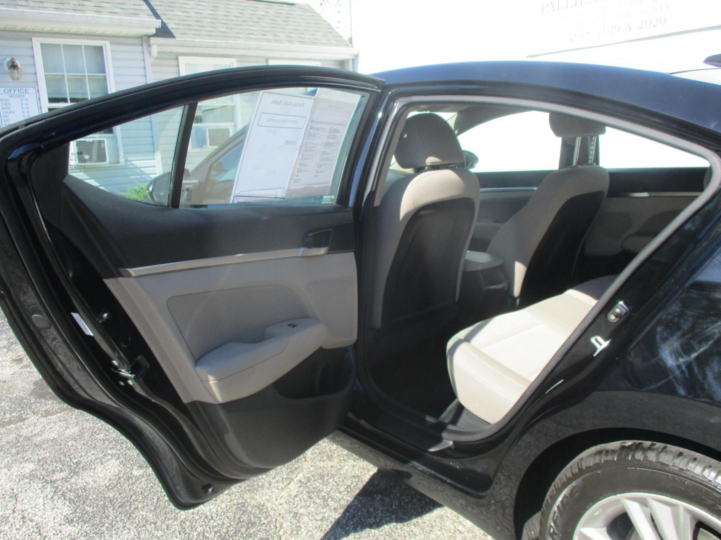 2019 BLACK Hyundai Elantra Limited (KMHD84LF4KU) with an 1.8L L4 DOHC 16V engine, 6A transmission, located at 540a Delsea Drive, Sewell, NJ, 08080, (987) 867-5309, 39.752560, -75.111206- Photo#12