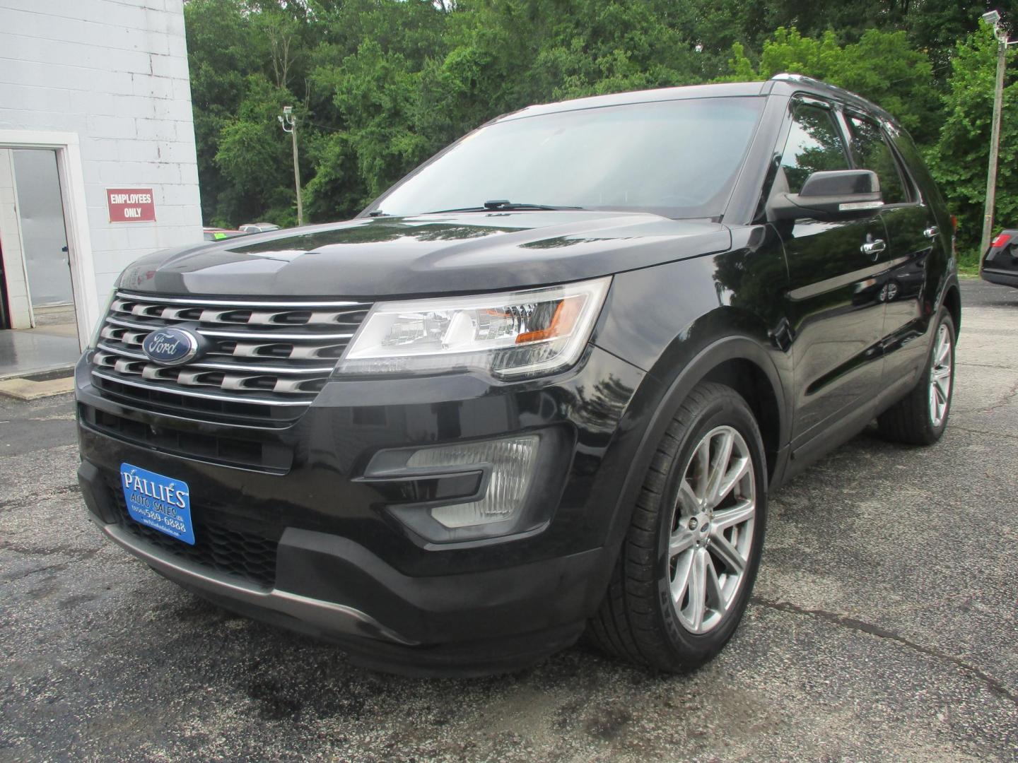 2017 BLACK Ford Explorer Limited FWD (1FM5K7F86HG) with an 3.5L V6 DOHC 24V engine, 6A transmission, located at 540a Delsea Drive, Sewell, NJ, 08080, (987) 867-5309, 39.752560, -75.111206- Photo#0