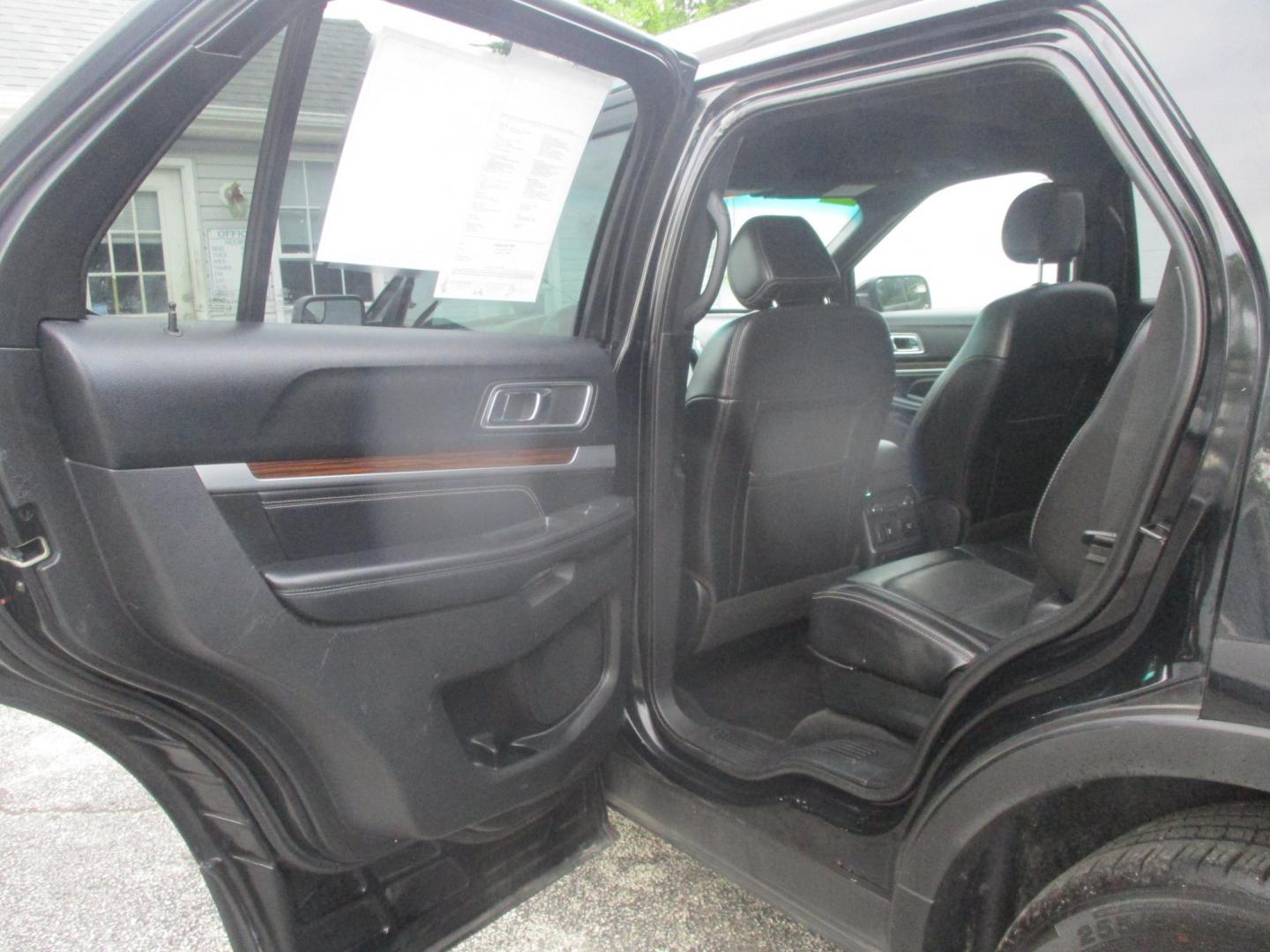 2017 BLACK Ford Explorer Limited FWD (1FM5K7F86HG) with an 3.5L V6 DOHC 24V engine, 6A transmission, located at 540a Delsea Drive, Sewell, NJ, 08080, (987) 867-5309, 39.752560, -75.111206- Photo#12
