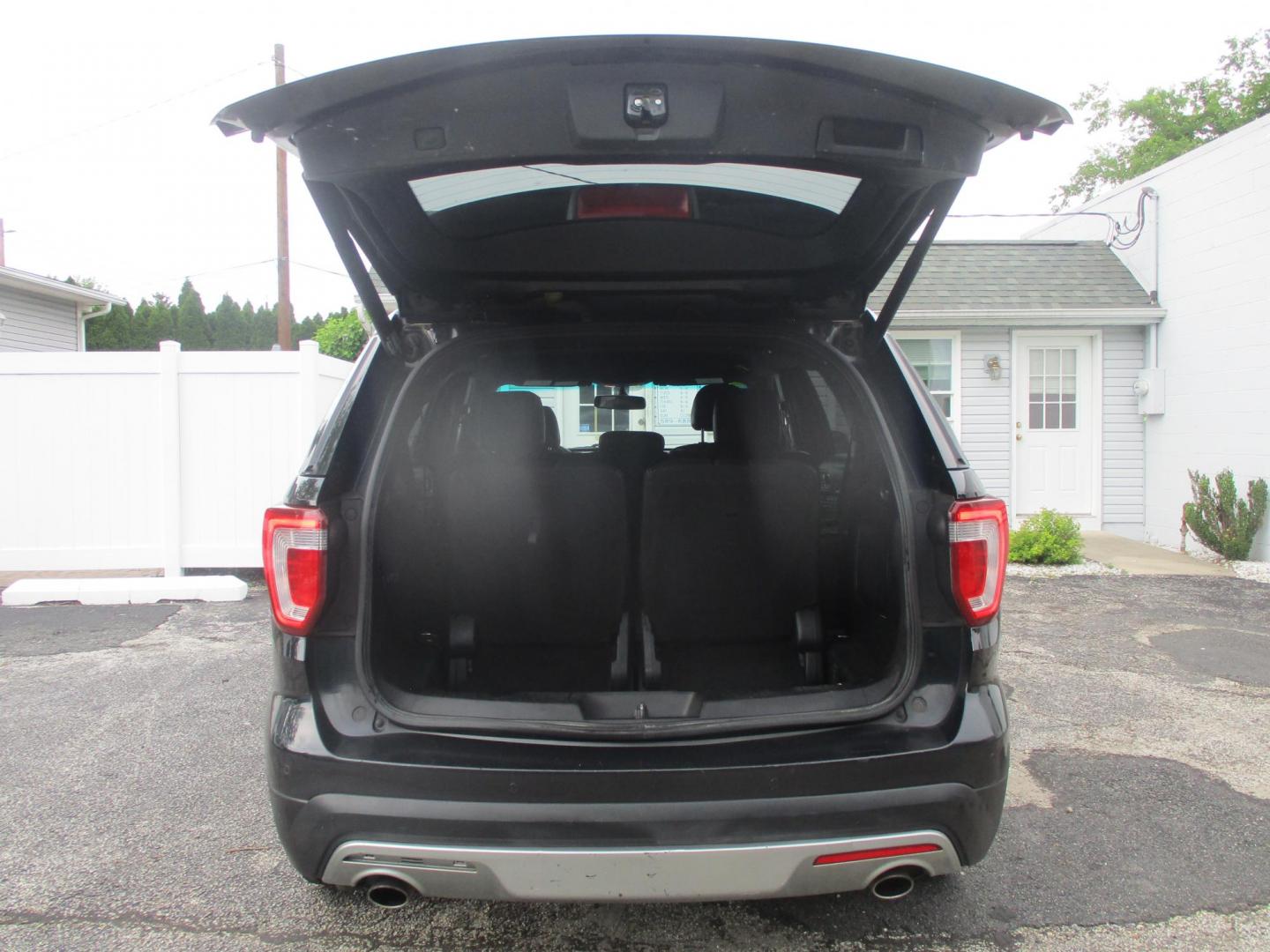 2017 BLACK Ford Explorer Limited FWD (1FM5K7F86HG) with an 3.5L V6 DOHC 24V engine, 6A transmission, located at 540a Delsea Drive, Sewell, NJ, 08080, (987) 867-5309, 39.752560, -75.111206- Photo#25