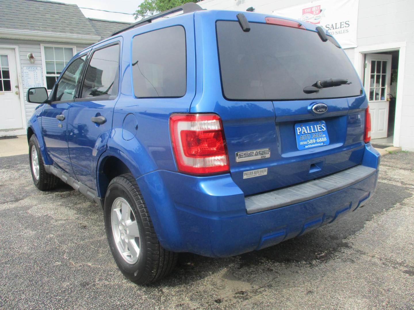 2011 BLUE Ford Escape XLT FWD (1FMCU0D78BK) with an 2.5L L4 DOHC 16V engine, 6-Speed Automatic transmission, located at 540a Delsea Drive, Sewell, NJ, 08080, (987) 867-5309, 39.752560, -75.111206- Photo#2