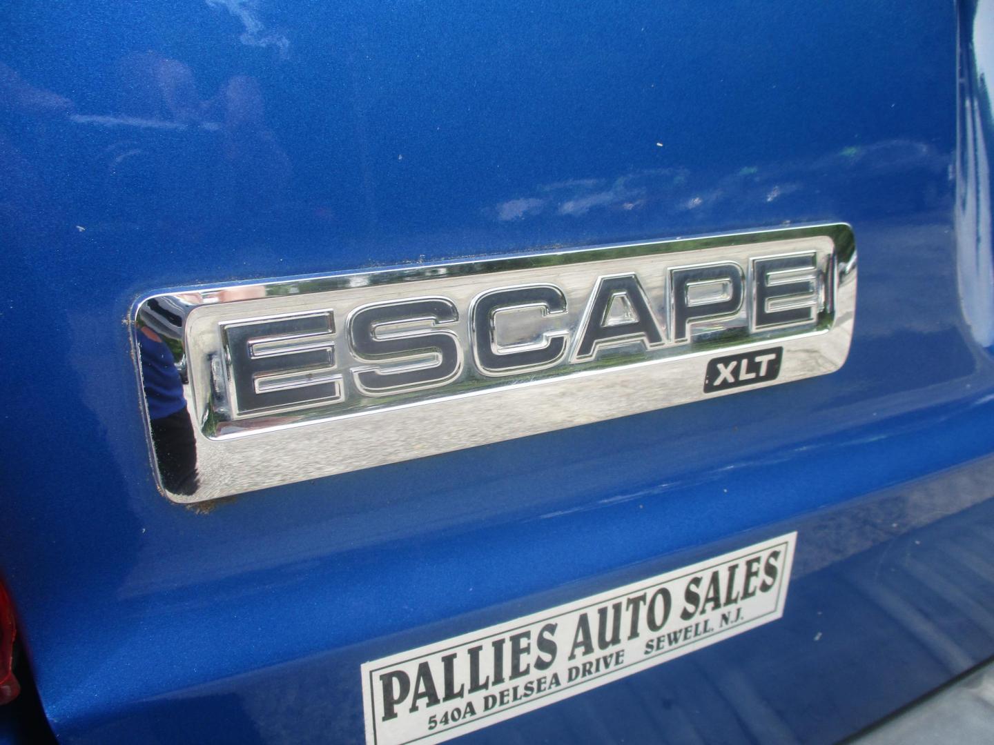 2011 BLUE Ford Escape XLT FWD (1FMCU0D78BK) with an 2.5L L4 DOHC 16V engine, 6-Speed Automatic transmission, located at 540a Delsea Drive, Sewell, NJ, 08080, (987) 867-5309, 39.752560, -75.111206- Photo#5
