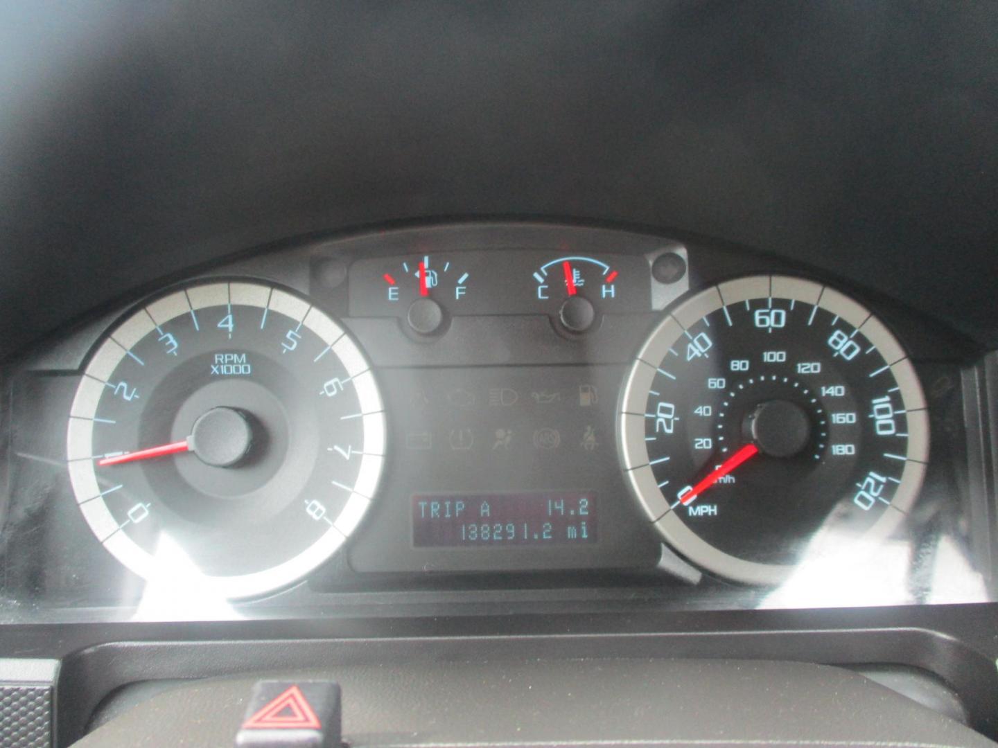 2011 BLUE Ford Escape XLT FWD (1FMCU0D78BK) with an 2.5L L4 DOHC 16V engine, 6-Speed Automatic transmission, located at 540a Delsea Drive, Sewell, NJ, 08080, (987) 867-5309, 39.752560, -75.111206- Photo#17