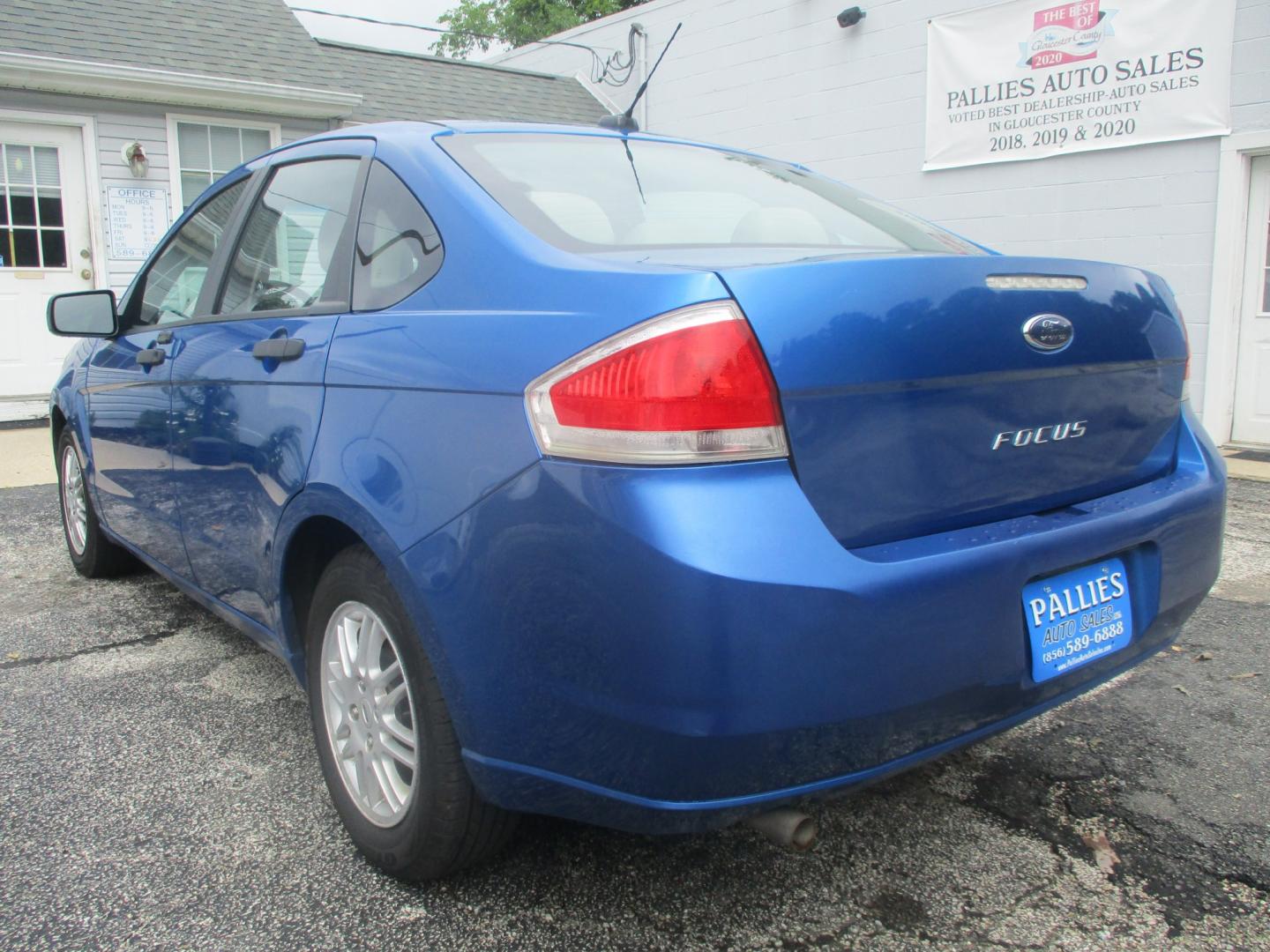 2010 BLUE Ford Focus SE Sedan (1FAHP3FN9AW) with an 2.0L L4 DOHC 16V engine, located at 540a Delsea Drive, Sewell, NJ, 08080, (987) 867-5309, 39.752560, -75.111206- Photo#2