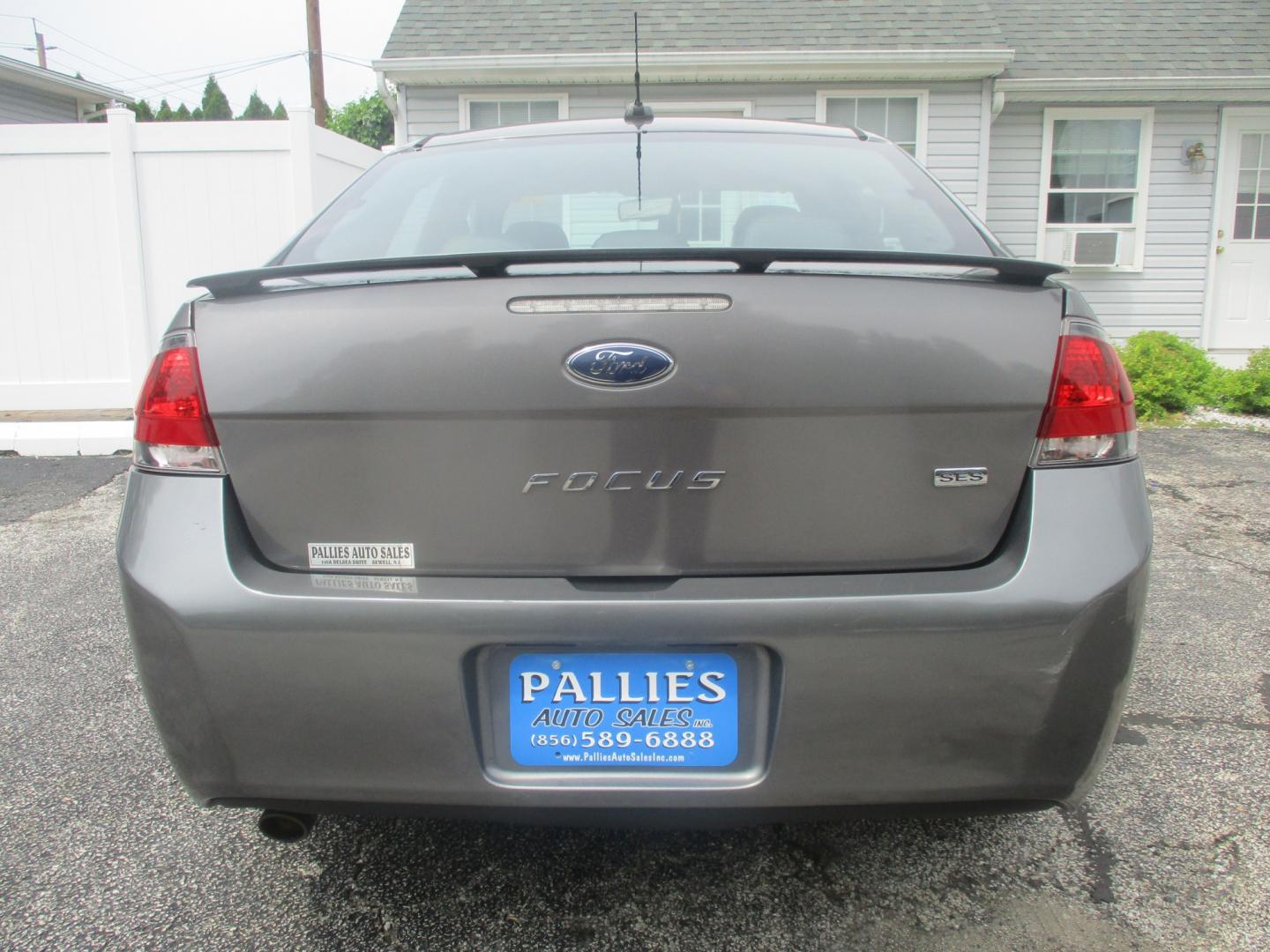 2011 GRAY Ford Focus SES Sedan (1FAHP3GN0BW) with an 2.0L L4 DOHC 16V engine, located at 540a Delsea Drive, Sewell, NJ, 08080, (987) 867-5309, 39.752560, -75.111206- Photo#3