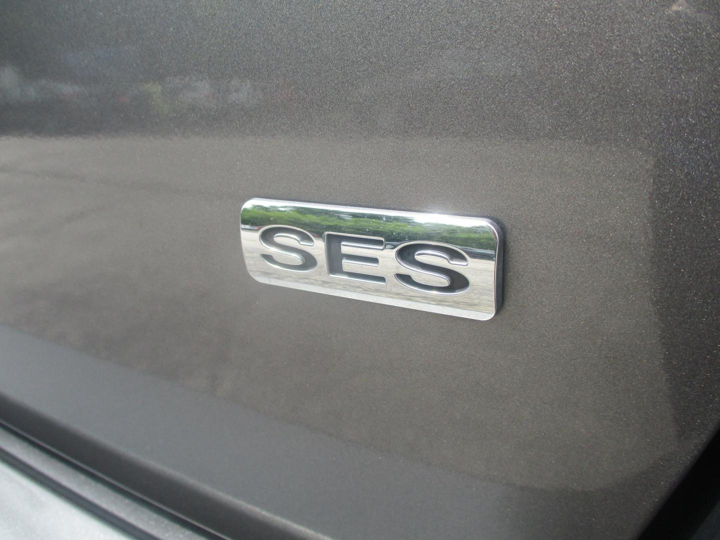 2011 GRAY Ford Focus SES Sedan (1FAHP3GN0BW) with an 2.0L L4 DOHC 16V engine, located at 540a Delsea Drive, Sewell, NJ, 08080, (987) 867-5309, 39.752560, -75.111206- Photo#5