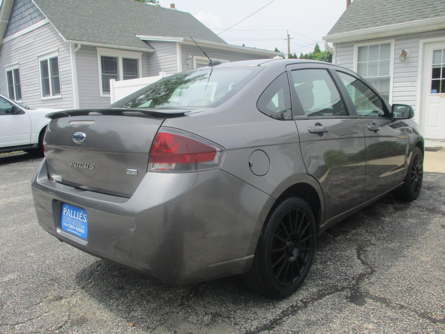 2011 GRAY Ford Focus SES Sedan (1FAHP3GN0BW) with an 2.0L L4 DOHC 16V engine, located at 540a Delsea Drive, Sewell, NJ, 08080, (987) 867-5309, 39.752560, -75.111206- Photo#6