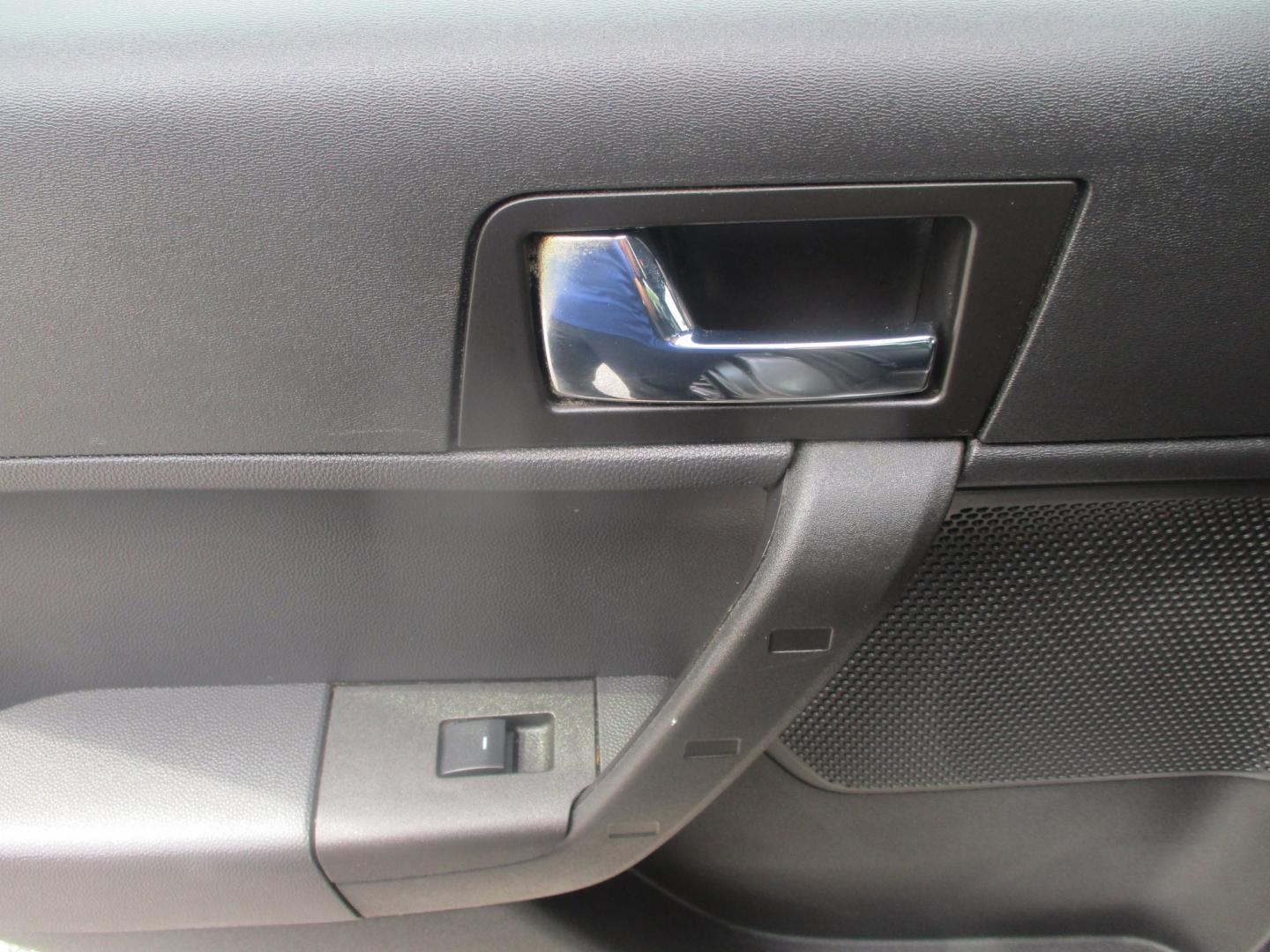 2011 GRAY Ford Focus SES Sedan (1FAHP3GN0BW) with an 2.0L L4 DOHC 16V engine, located at 540a Delsea Drive, Sewell, NJ, 08080, (987) 867-5309, 39.752560, -75.111206- Photo#13