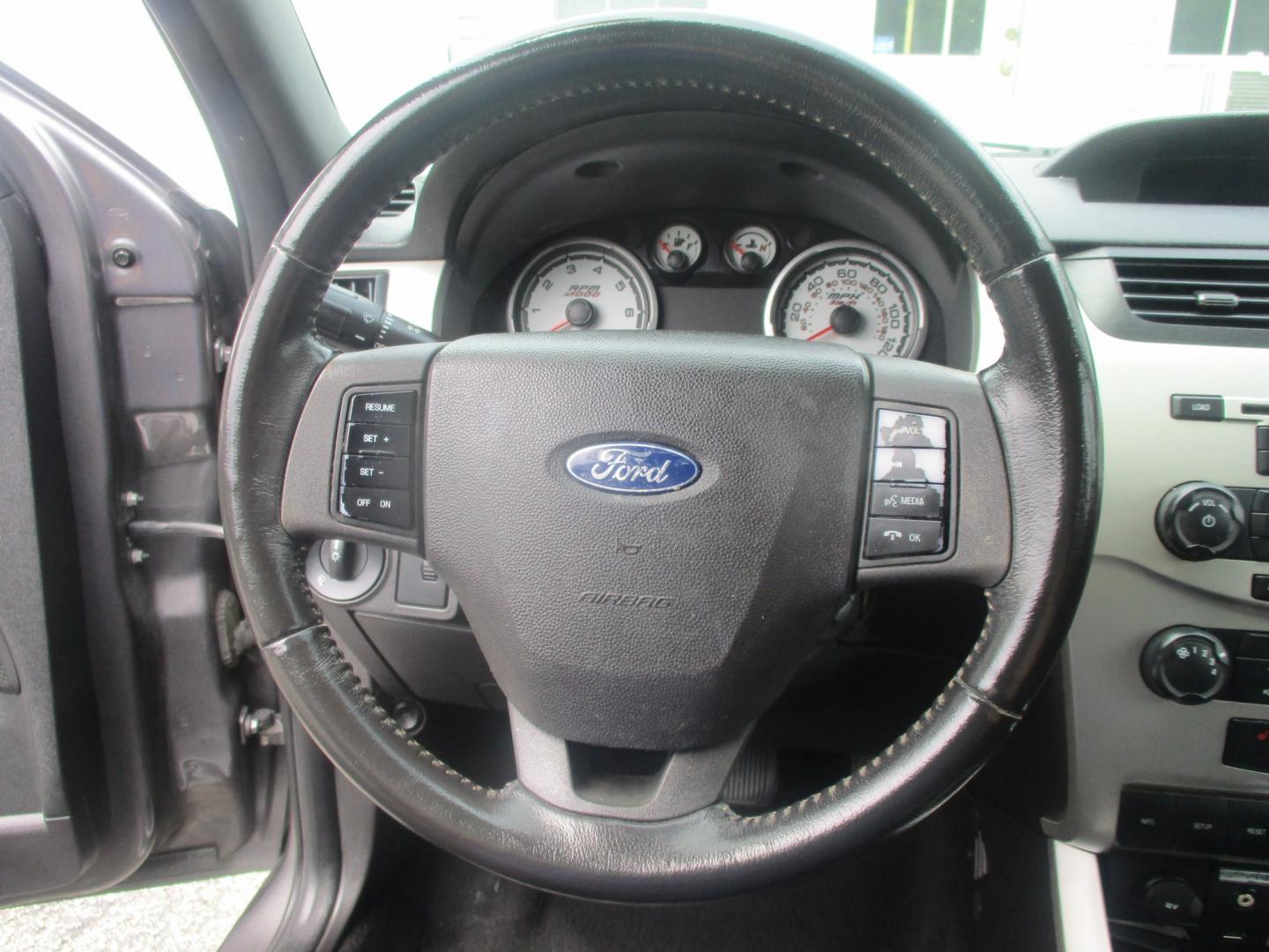 2011 GRAY Ford Focus SES Sedan (1FAHP3GN0BW) with an 2.0L L4 DOHC 16V engine, located at 540a Delsea Drive, Sewell, NJ, 08080, (987) 867-5309, 39.752560, -75.111206- Photo#15