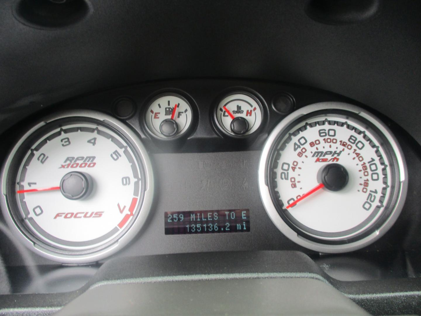 2011 GRAY Ford Focus SES Sedan (1FAHP3GN0BW) with an 2.0L L4 DOHC 16V engine, located at 540a Delsea Drive, Sewell, NJ, 08080, (987) 867-5309, 39.752560, -75.111206- Photo#16