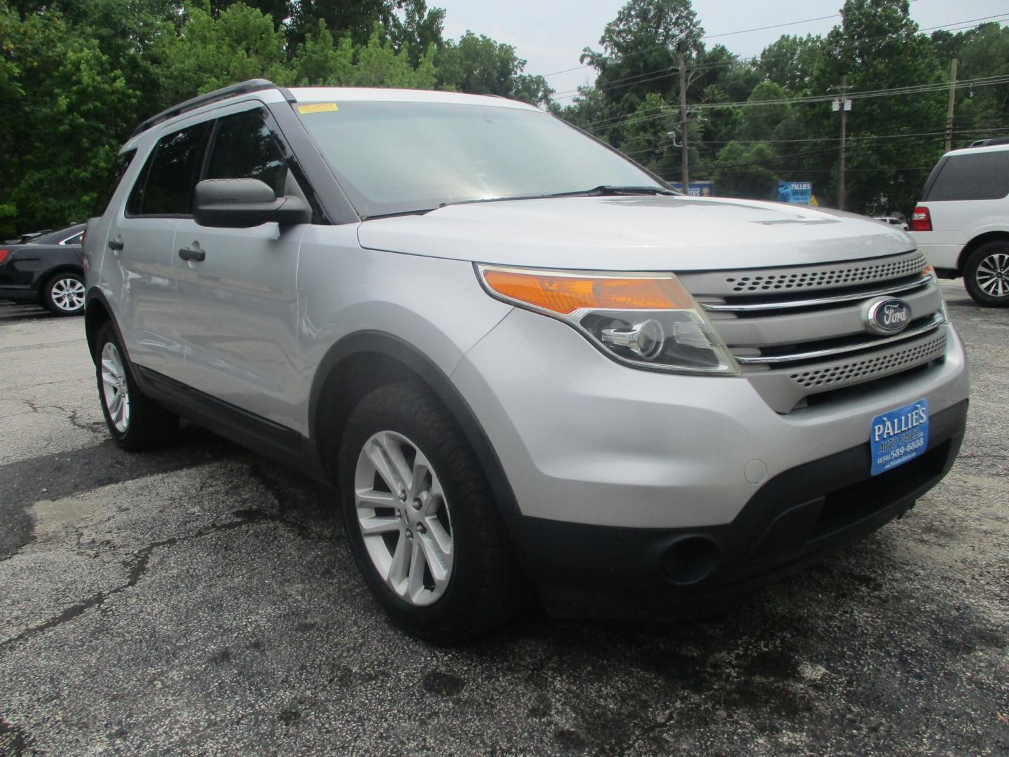2015 SILVER Ford Explorer Base 4WD (1FM5K8B88FG) with an 3.5L V6 DOHC 24V engine, 6-Speed Automatic transmission, located at 540a Delsea Drive, Sewell, NJ, 08080, (987) 867-5309, 39.752560, -75.111206- Photo#7
