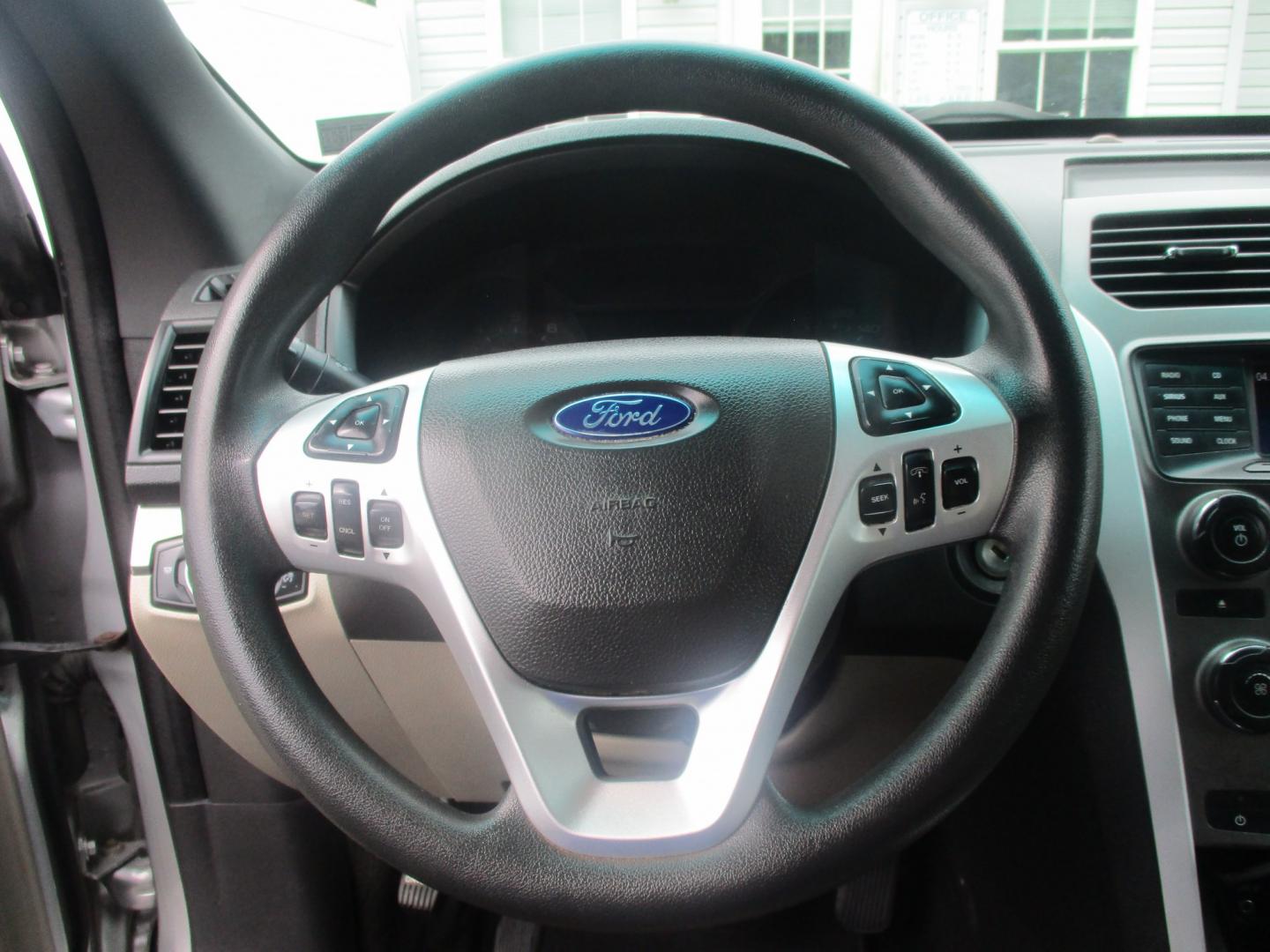 2015 SILVER Ford Explorer Base 4WD (1FM5K8B88FG) with an 3.5L V6 DOHC 24V engine, 6-Speed Automatic transmission, located at 540a Delsea Drive, Sewell, NJ, 08080, (987) 867-5309, 39.752560, -75.111206- Photo#16