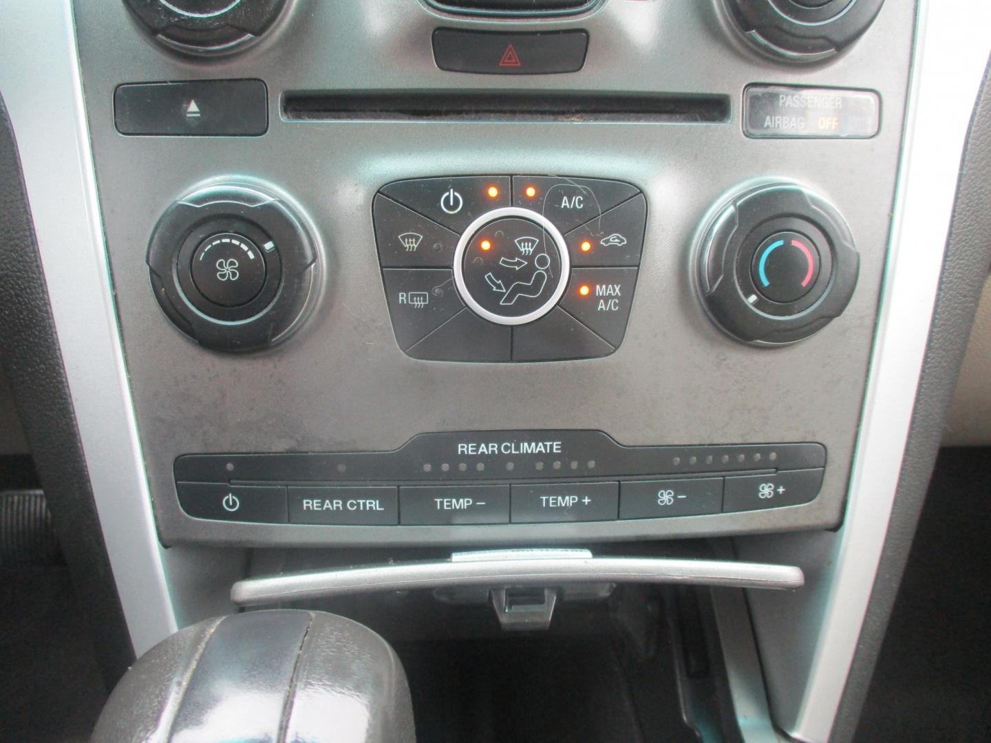 2015 SILVER Ford Explorer Base 4WD (1FM5K8B88FG) with an 3.5L V6 DOHC 24V engine, 6-Speed Automatic transmission, located at 540a Delsea Drive, Sewell, NJ, 08080, (987) 867-5309, 39.752560, -75.111206- Photo#20
