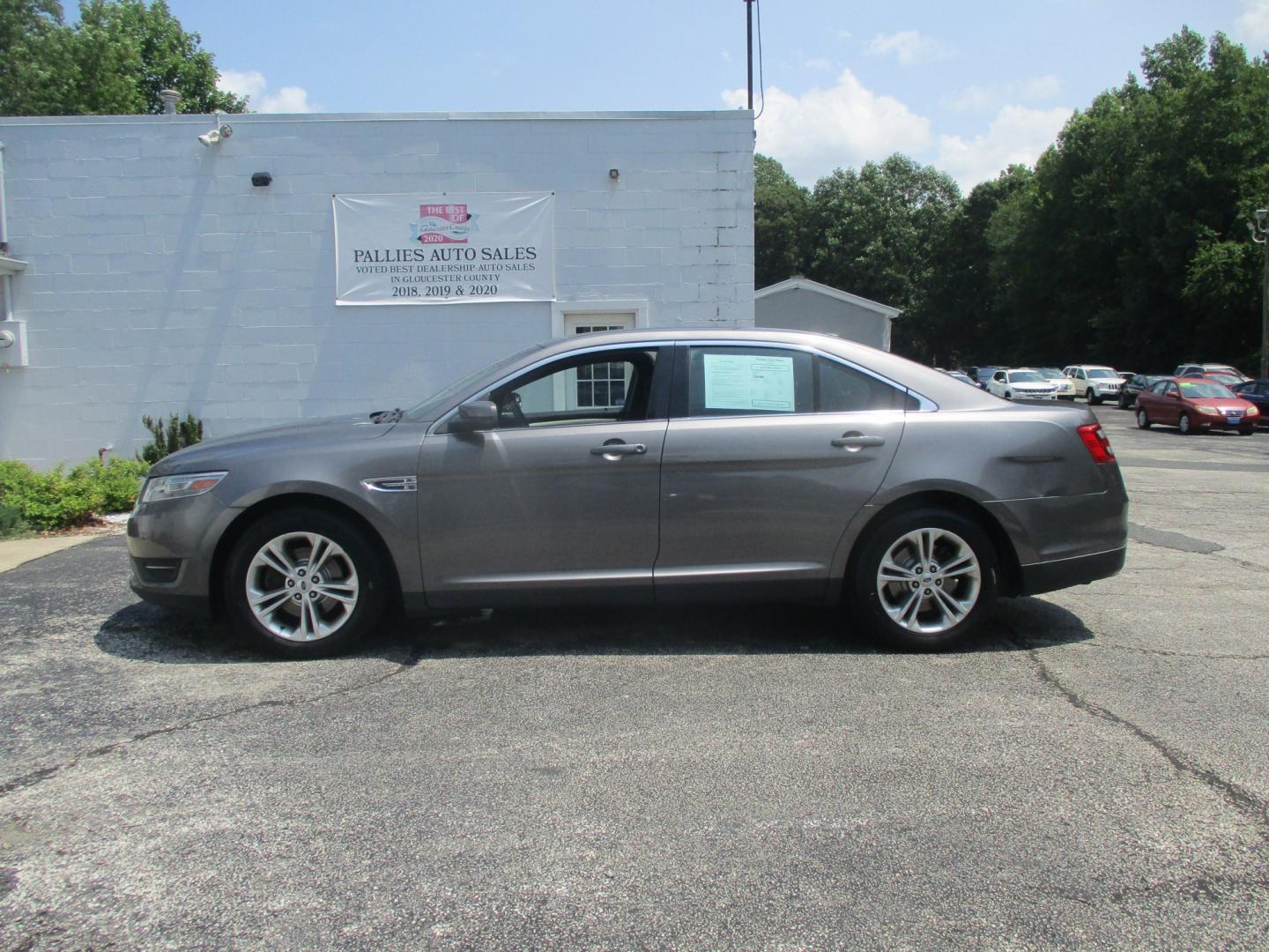 2013 GRAY Ford Taurus SEL FWD (1FAHP2E82DG) with an 3.5L V6 DOHC 24V engine, 6A transmission, located at 540a Delsea Drive, Sewell, NJ, 08080, (987) 867-5309, 39.752560, -75.111206- Photo#2