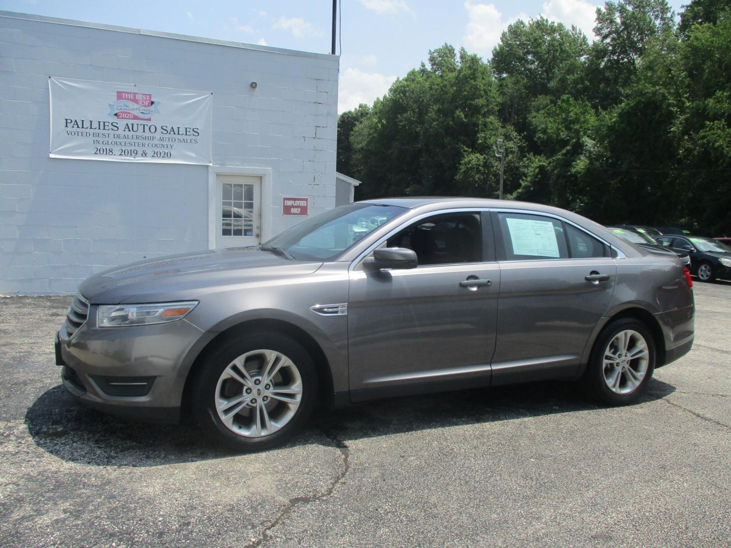 2013 GRAY Ford Taurus SEL FWD (1FAHP2E82DG) with an 3.5L V6 DOHC 24V engine, 6A transmission, located at 540a Delsea Drive, Sewell, NJ, 08080, (987) 867-5309, 39.752560, -75.111206- Photo#1