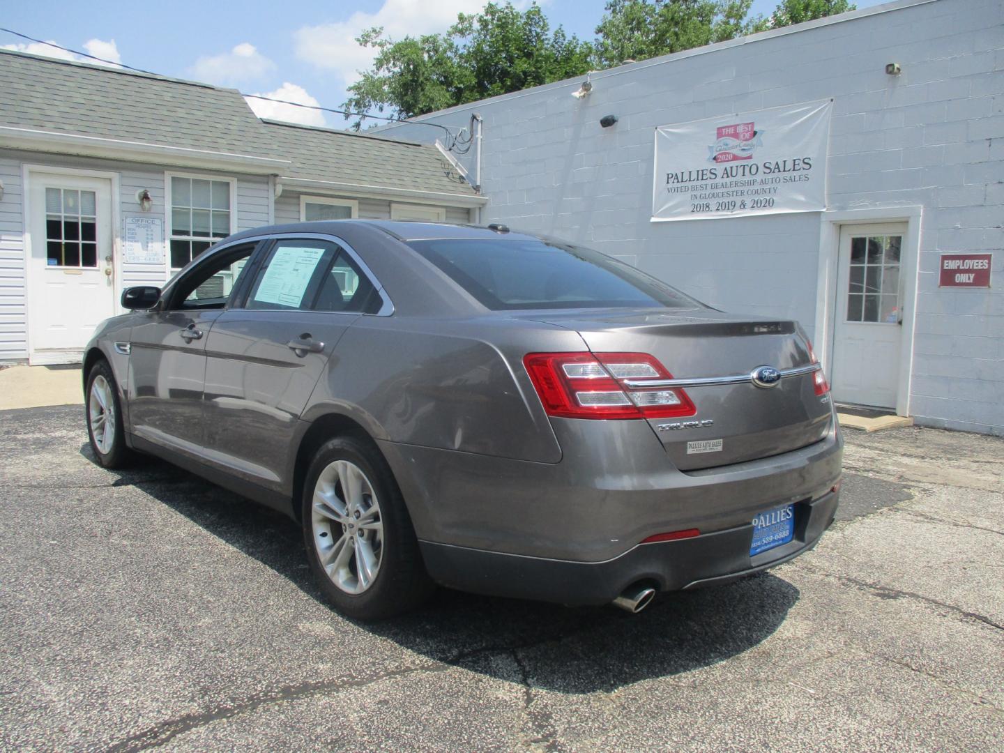 2013 GRAY Ford Taurus SEL FWD (1FAHP2E82DG) with an 3.5L V6 DOHC 24V engine, 6A transmission, located at 540a Delsea Drive, Sewell, NJ, 08080, (987) 867-5309, 39.752560, -75.111206- Photo#3