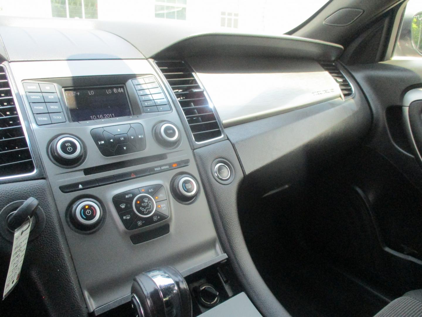 2013 GRAY Ford Taurus SEL FWD (1FAHP2E82DG) with an 3.5L V6 DOHC 24V engine, 6A transmission, located at 540a Delsea Drive, Sewell, NJ, 08080, (987) 867-5309, 39.752560, -75.111206- Photo#18