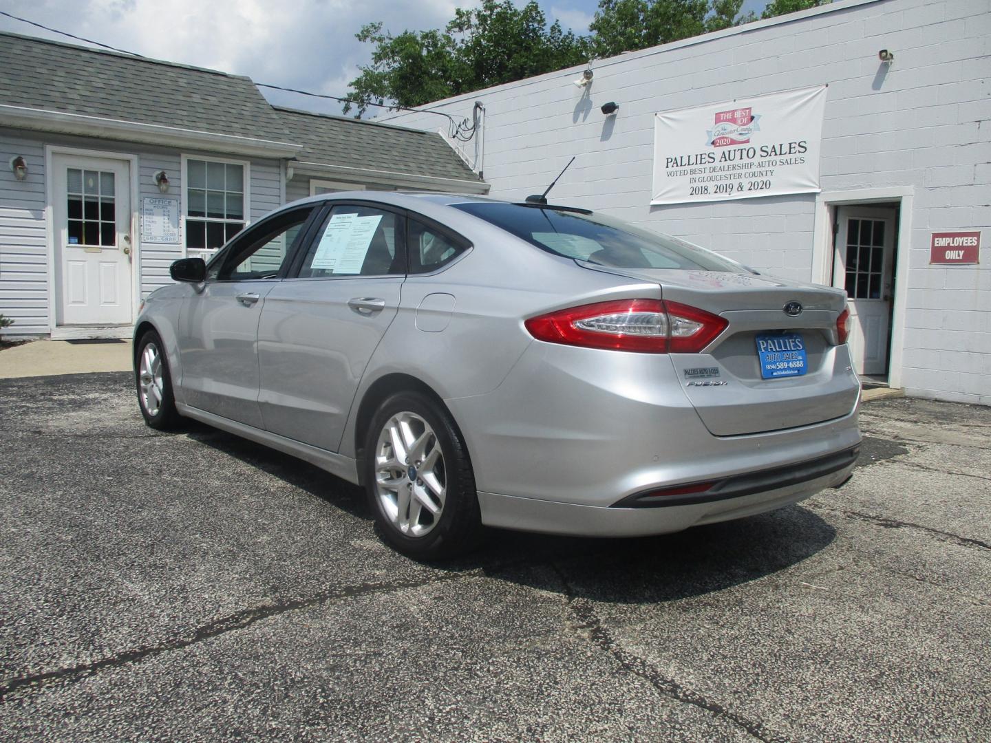 2015 SILVER Ford Fusion SE (3FA6P0H72FR) with an 2.5L L4 DOHC 16V engine, located at 540a Delsea Drive, Sewell, NJ, 08080, (987) 867-5309, 39.752560, -75.111206- Photo#3