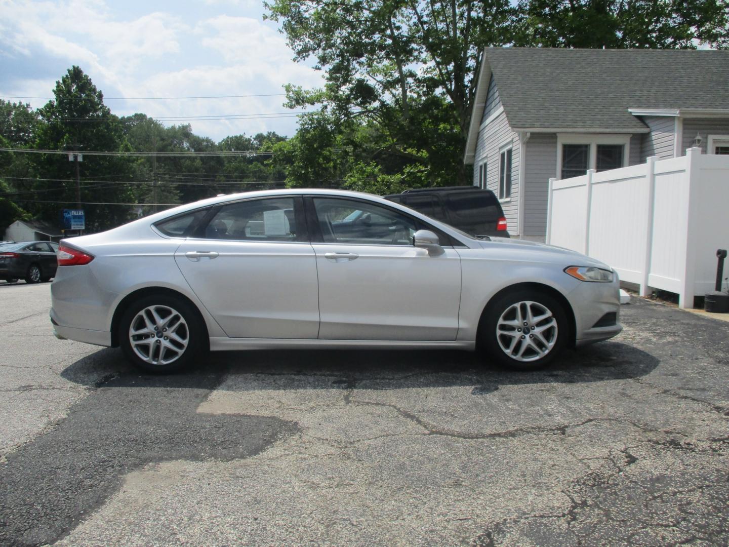 2015 SILVER Ford Fusion SE (3FA6P0H72FR) with an 2.5L L4 DOHC 16V engine, located at 540a Delsea Drive, Sewell, NJ, 08080, (987) 867-5309, 39.752560, -75.111206- Photo#8