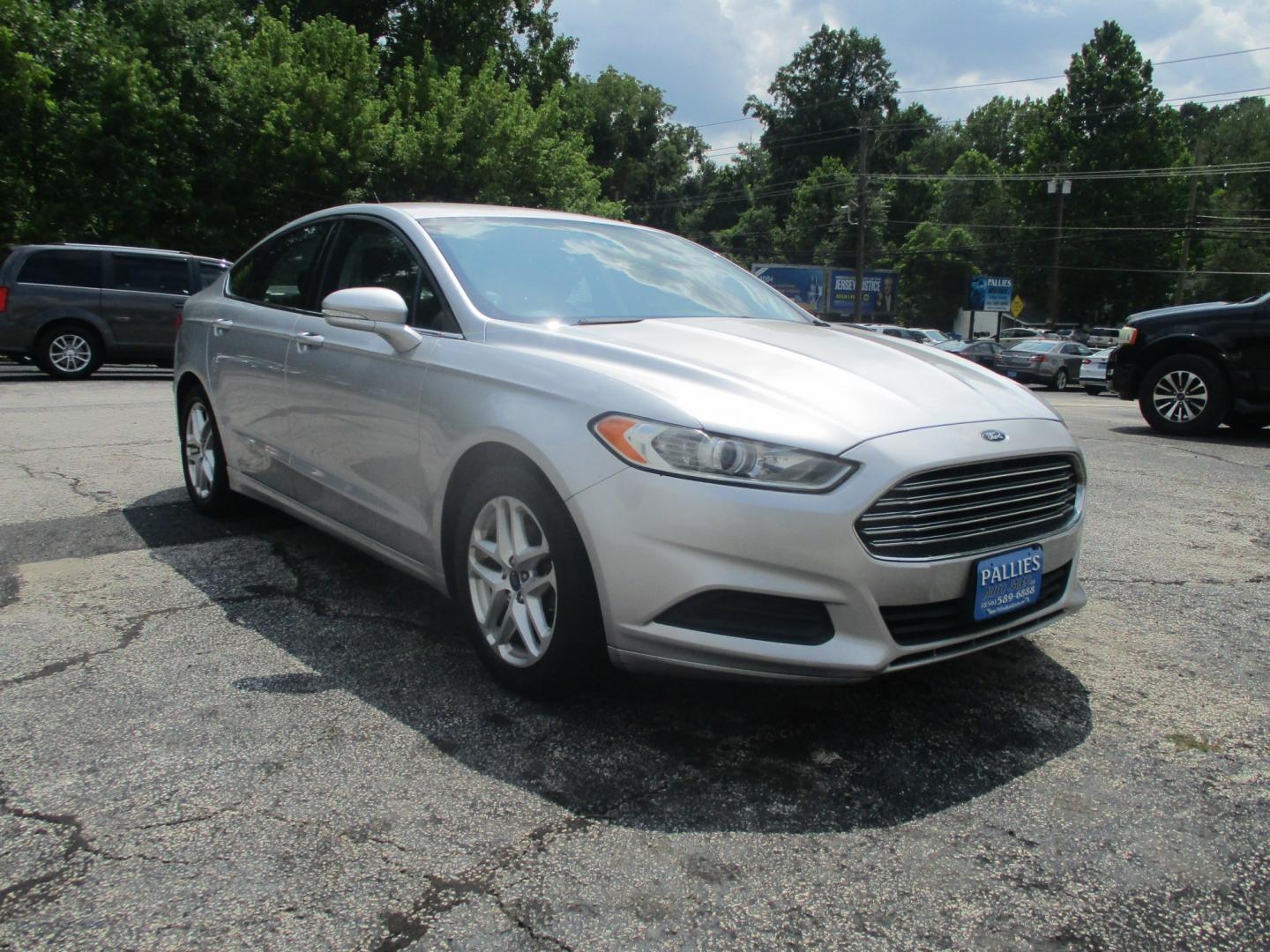 2015 SILVER Ford Fusion SE (3FA6P0H72FR) with an 2.5L L4 DOHC 16V engine, located at 540a Delsea Drive, Sewell, NJ, 08080, (987) 867-5309, 39.752560, -75.111206- Photo#9