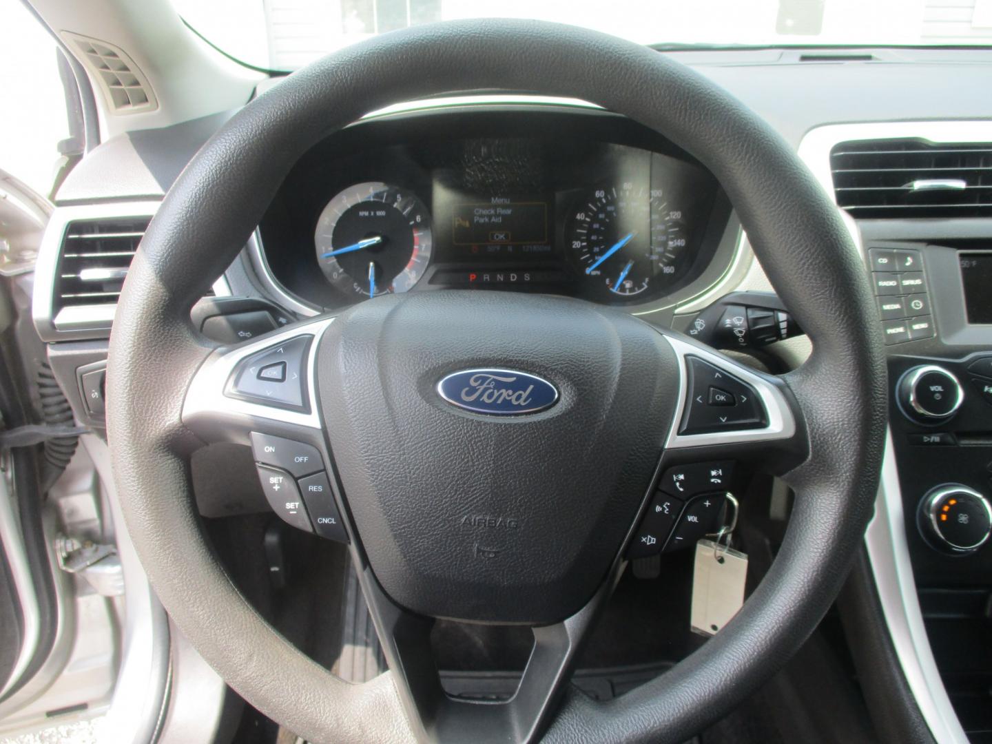 2015 SILVER Ford Fusion SE (3FA6P0H72FR) with an 2.5L L4 DOHC 16V engine, located at 540a Delsea Drive, Sewell, NJ, 08080, (987) 867-5309, 39.752560, -75.111206- Photo#17