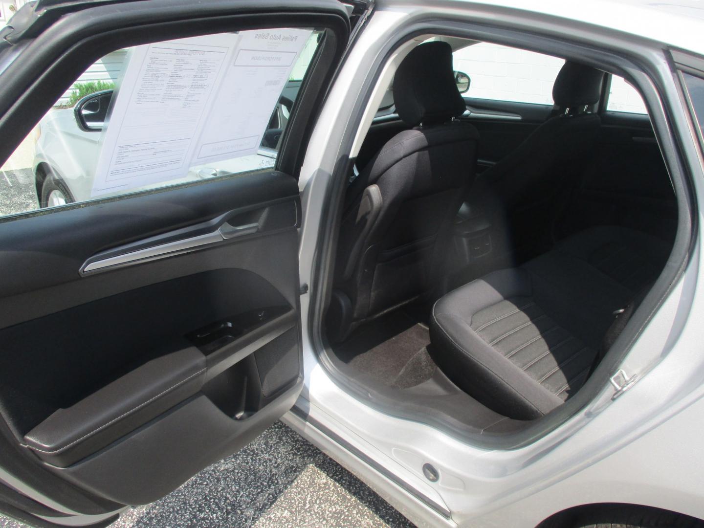 2015 SILVER Ford Fusion SE (3FA6P0H72FR) with an 2.5L L4 DOHC 16V engine, located at 540a Delsea Drive, Sewell, NJ, 08080, (987) 867-5309, 39.752560, -75.111206- Photo#29