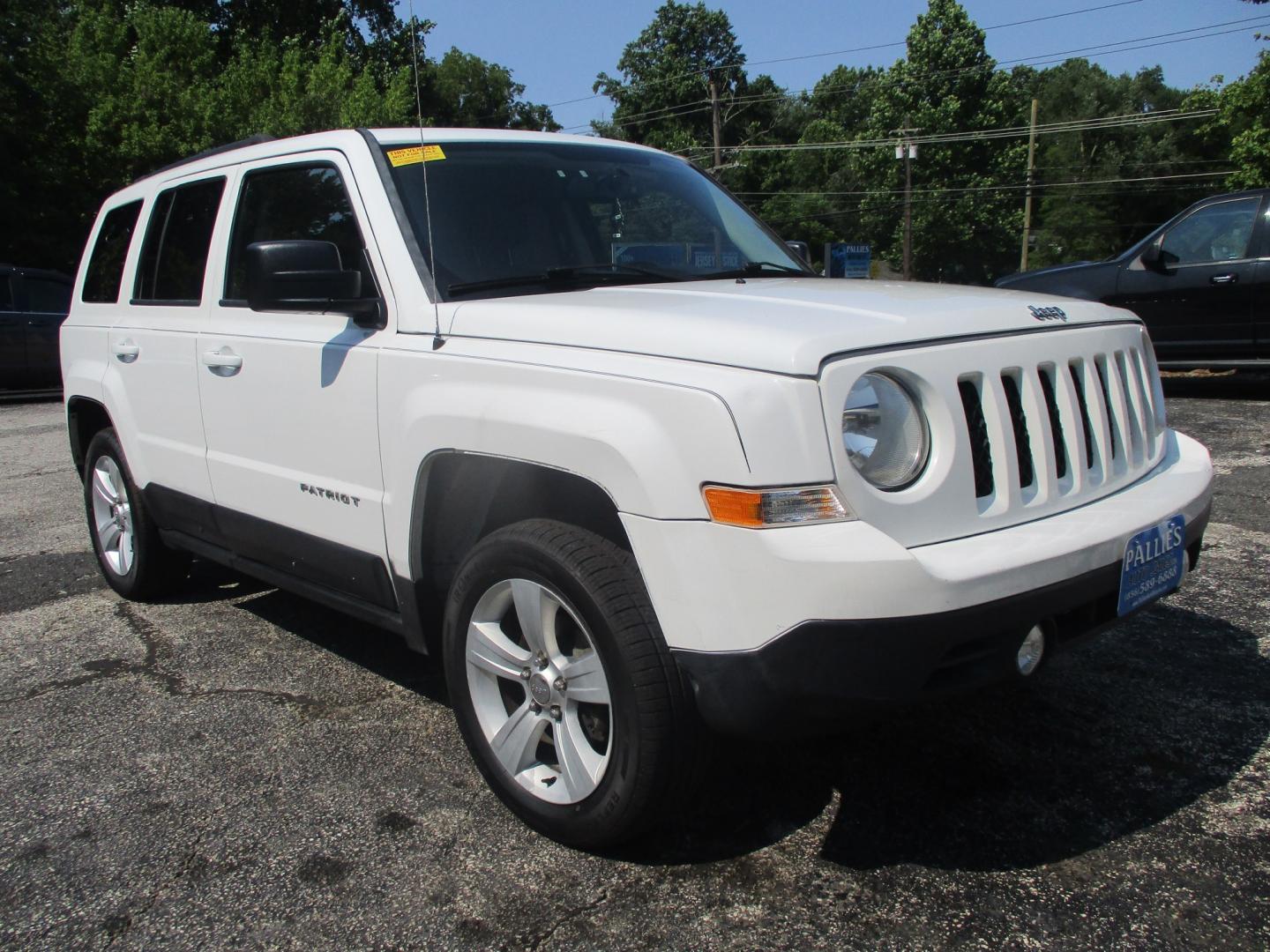 2016 WHITE Jeep Patriot Latitude 2WD (1C4NJPFB1GD) with an 2.4L L4 DOHC 16V engine, located at 540a Delsea Drive, Sewell, NJ, 08080, (987) 867-5309, 39.752560, -75.111206- Photo#8