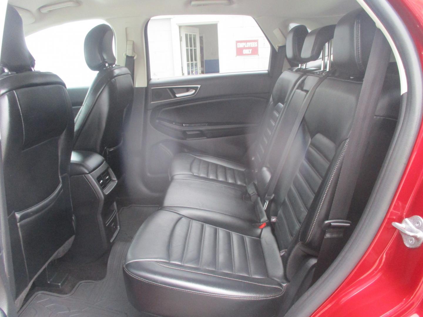 2016 RED Ford Edge SEL AWD (2FMPK4J87GB) with an 3.5L V6 DOHC 24V engine, 6A transmission, located at 540a Delsea Drive, Sewell, NJ, 08080, (987) 867-5309, 39.752560, -75.111206- Photo#15