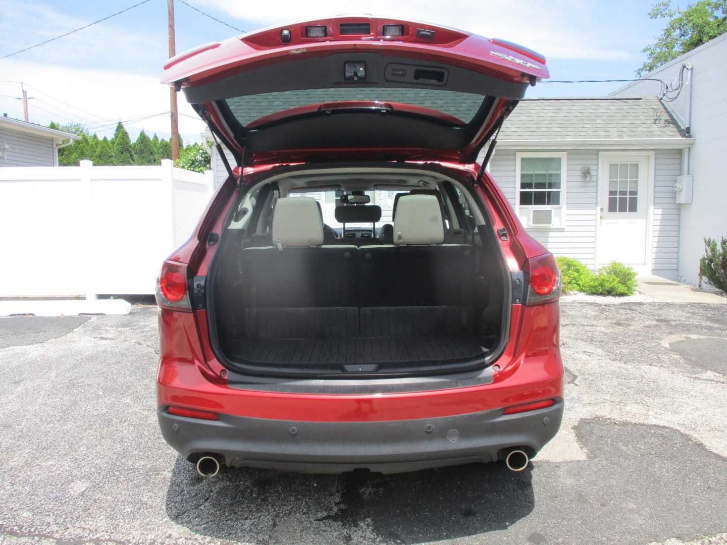 2014 RED Mazda CX-9 Grand Touring AWD (JM3TB3DVXE0) with an 3.7L V6 DOHC 24V engine, 6A transmission, located at 540a Delsea Drive, Sewell, NJ, 08080, (987) 867-5309, 39.752560, -75.111206- Photo#26