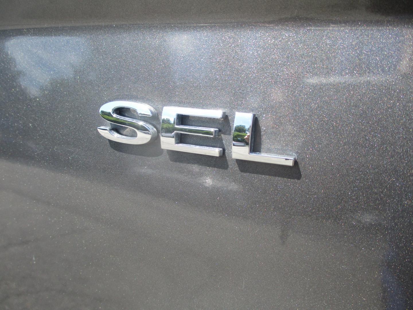 2012 GRAY Ford Fusion SEL (3FAHP0JGXCR) with an 3.0L V6 DOHC 24V engine, located at 540a Delsea Drive, Sewell, NJ, 08080, (987) 867-5309, 39.752560, -75.111206- Photo#5