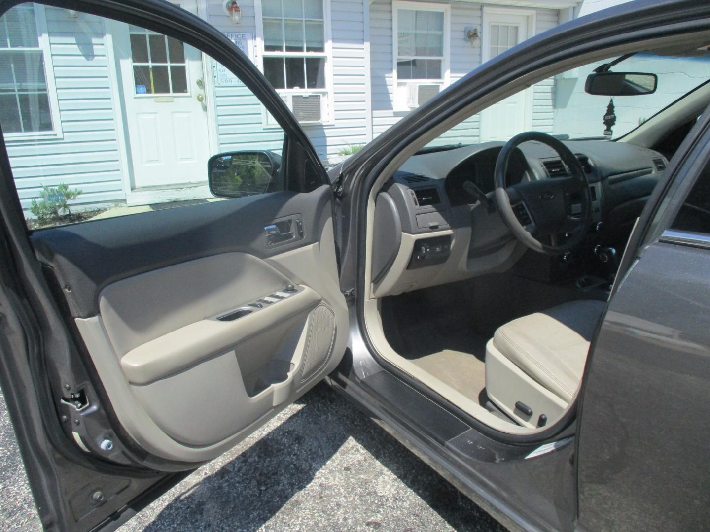 2012 GRAY Ford Fusion SEL (3FAHP0JGXCR) with an 3.0L V6 DOHC 24V engine, located at 540a Delsea Drive, Sewell, NJ, 08080, (987) 867-5309, 39.752560, -75.111206- Photo#11