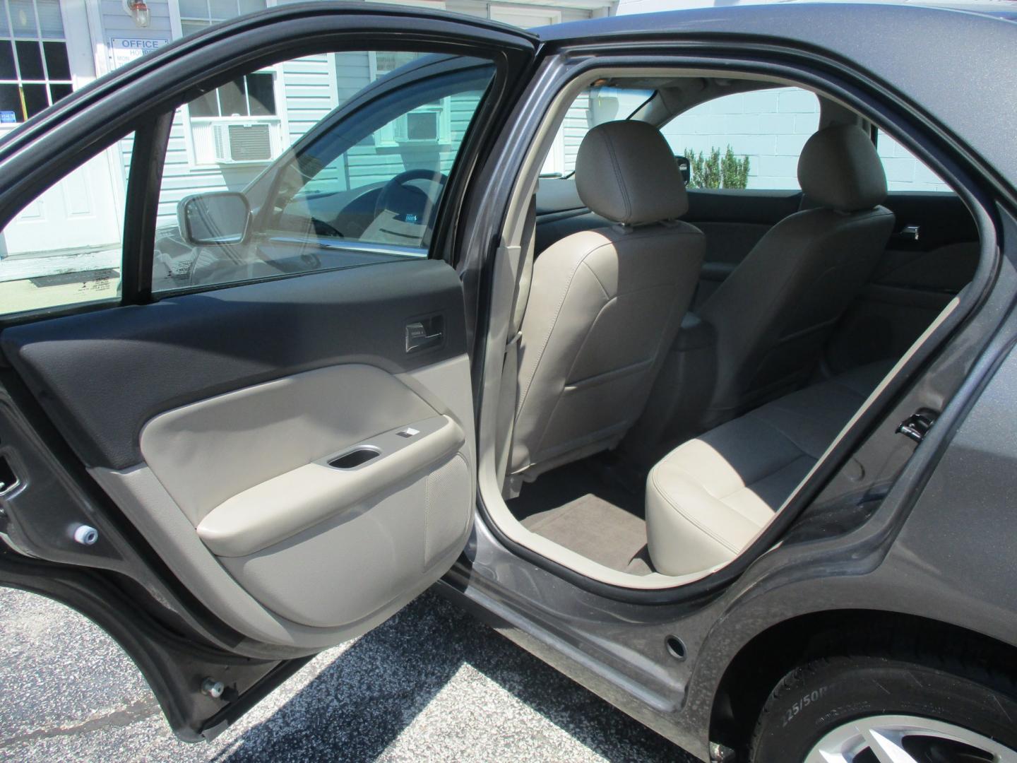2012 GRAY Ford Fusion SEL (3FAHP0JGXCR) with an 3.0L V6 DOHC 24V engine, located at 540a Delsea Drive, Sewell, NJ, 08080, (987) 867-5309, 39.752560, -75.111206- Photo#14