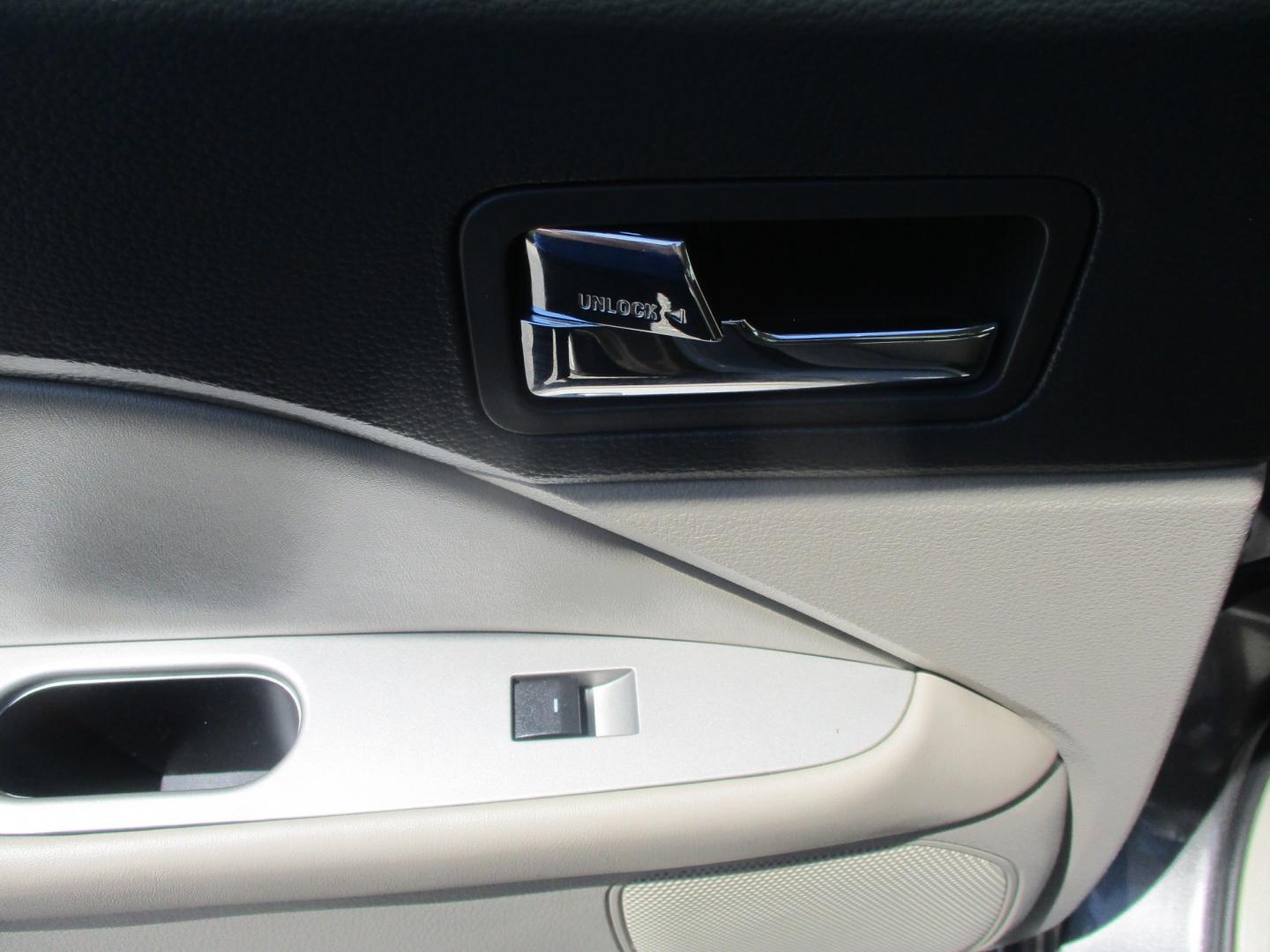 2012 GRAY Ford Fusion SEL (3FAHP0JGXCR) with an 3.0L V6 DOHC 24V engine, located at 540a Delsea Drive, Sewell, NJ, 08080, (987) 867-5309, 39.752560, -75.111206- Photo#15