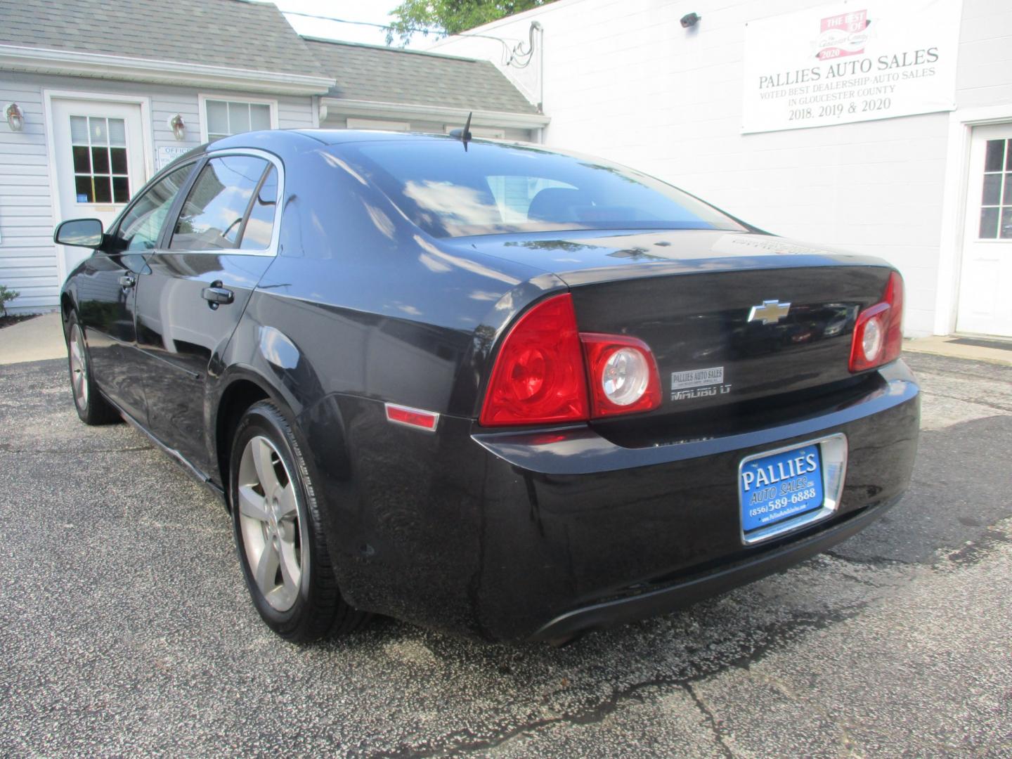 2011 GRAY Chevrolet Malibu 1LT (1G1ZC5E1XBF) with an 2.4L L4 DOHC 16V engine, 4A transmission, located at 540a Delsea Drive, Sewell, NJ, 08080, (987) 867-5309, 39.752560, -75.111206- Photo#2