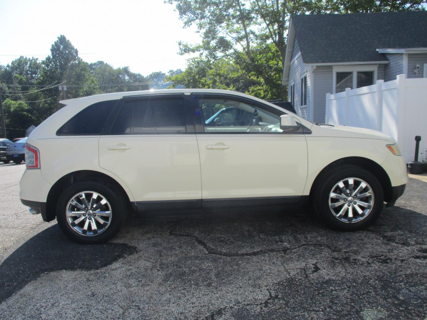 2007 WHITE Ford Edge SEL Plus AWD (2FMDK49C77B) with an 3.5L V6 DOHC 24V engine, 6A OD transmission, located at 540a Delsea Drive, Sewell, NJ, 08080, (987) 867-5309, 39.752560, -75.111206- Photo#7