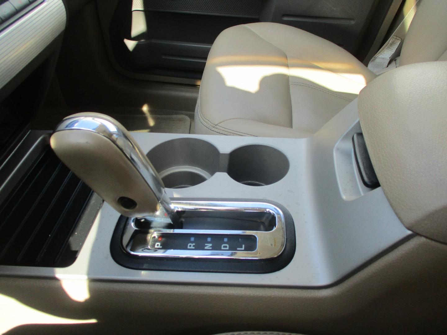 2007 WHITE Ford Edge SEL Plus AWD (2FMDK49C77B) with an 3.5L V6 DOHC 24V engine, 6A OD transmission, located at 540a Delsea Drive, Sewell, NJ, 08080, (987) 867-5309, 39.752560, -75.111206- Photo#22